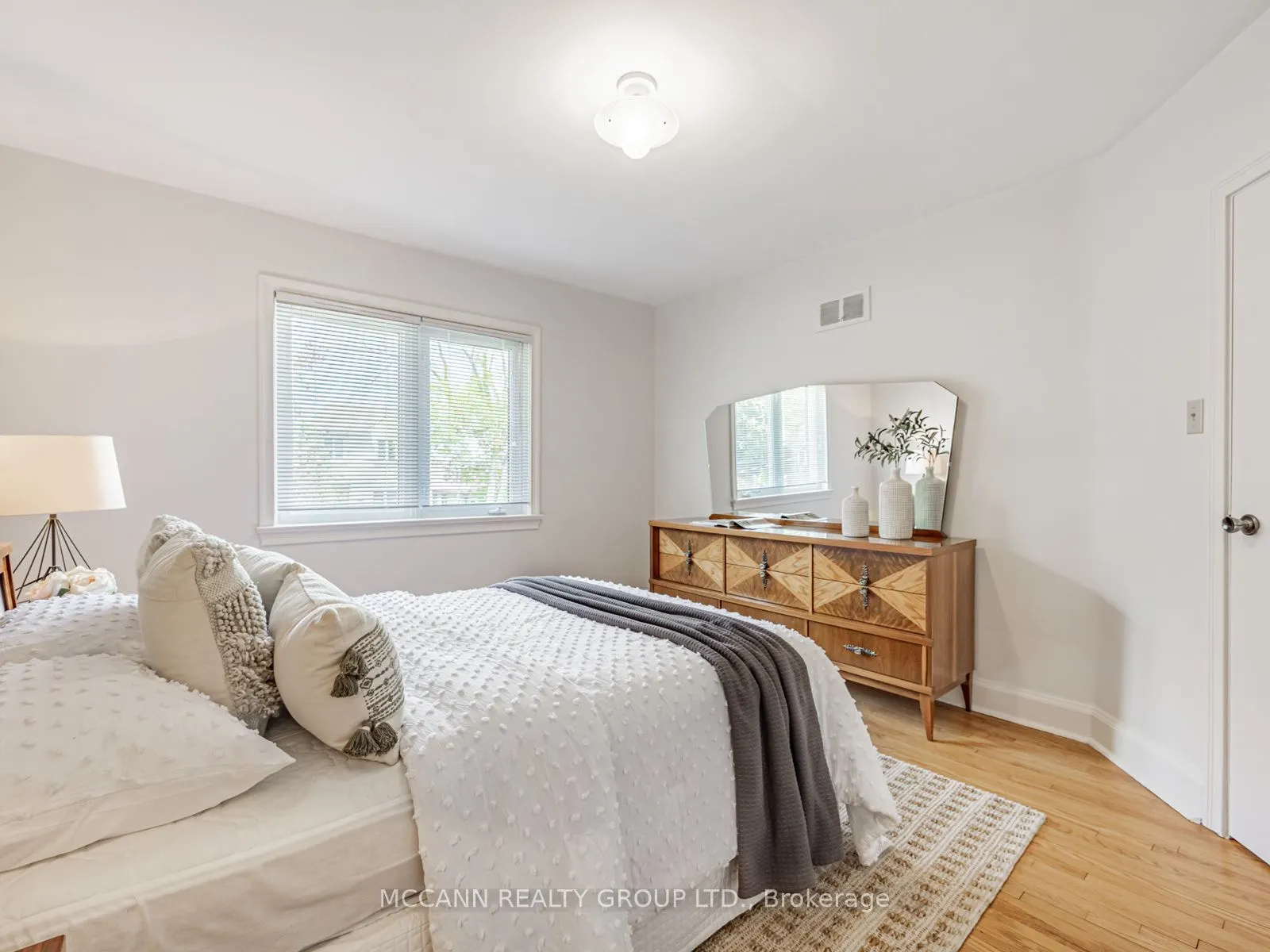 407 Roselawn Avenue