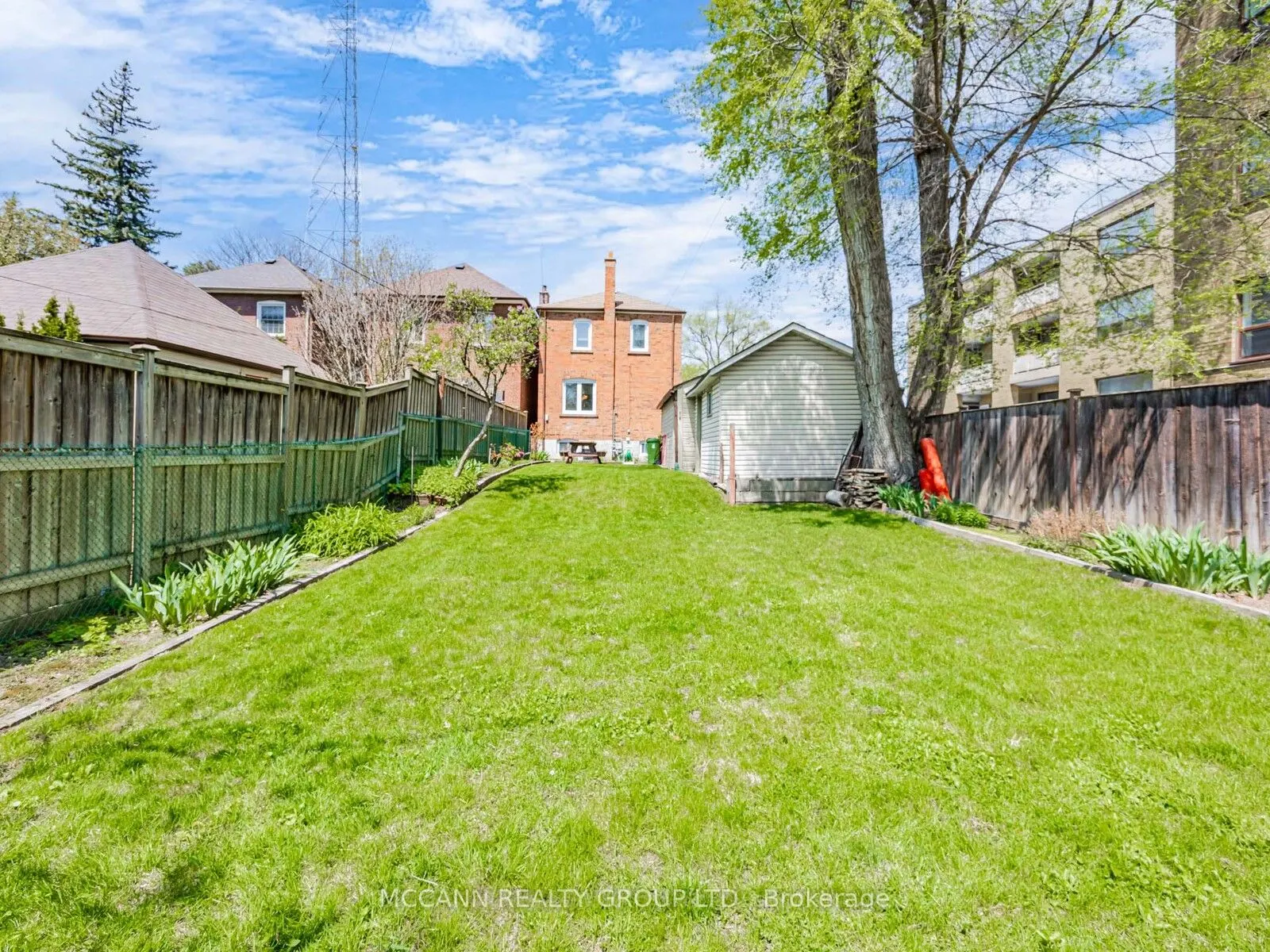 407 Roselawn Avenue