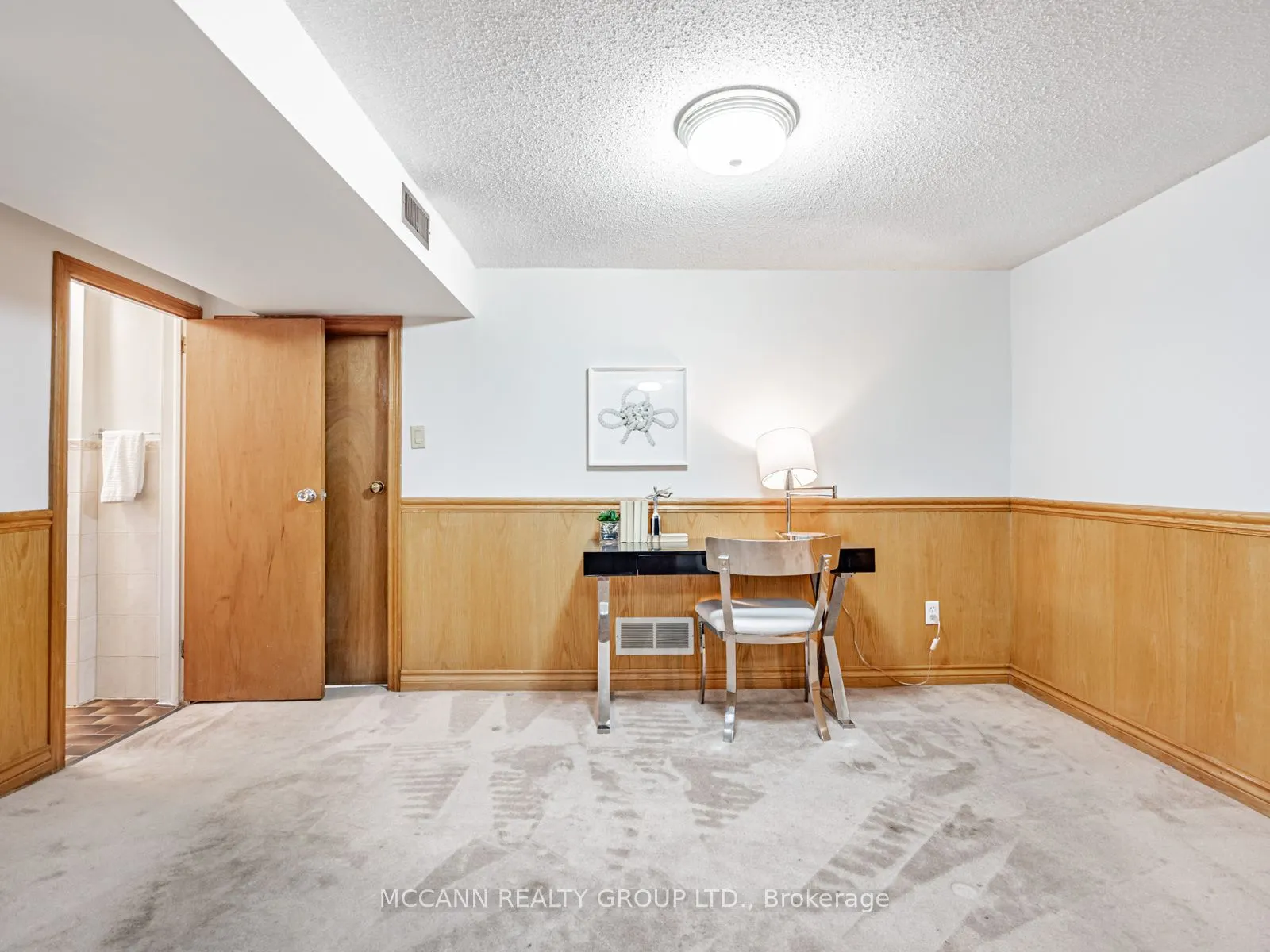 407 Roselawn Avenue