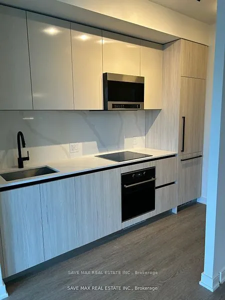425 Front Street E, #501