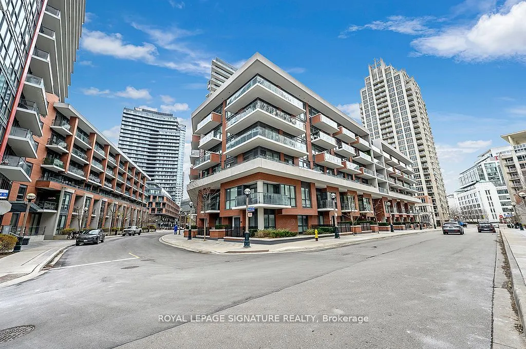 38 Iannuzzi Street, #611