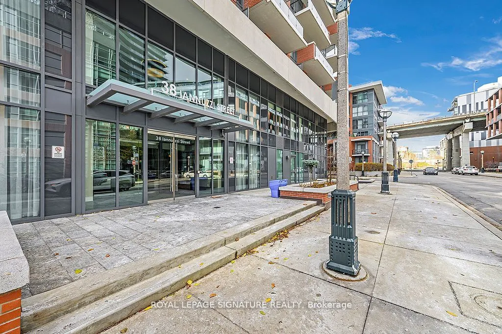 38 Iannuzzi Street, #611
