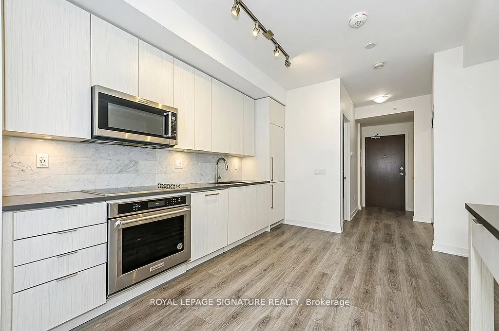 38 Iannuzzi Street, #611