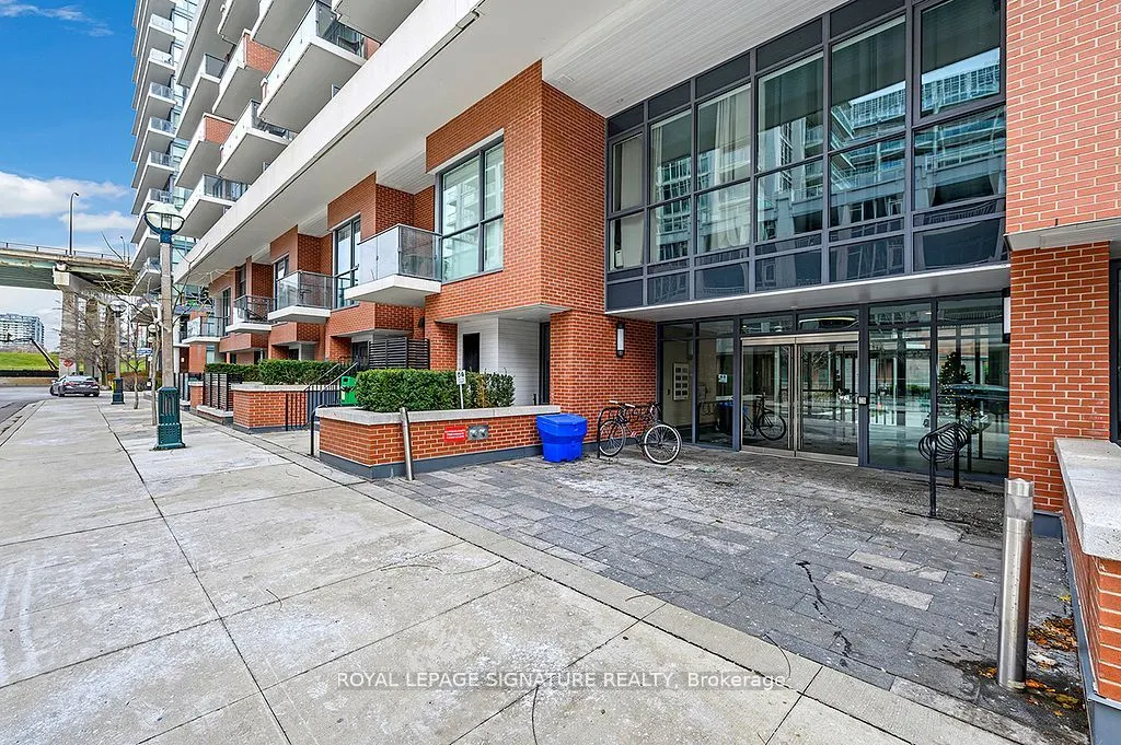 38 Iannuzzi Street, #611
