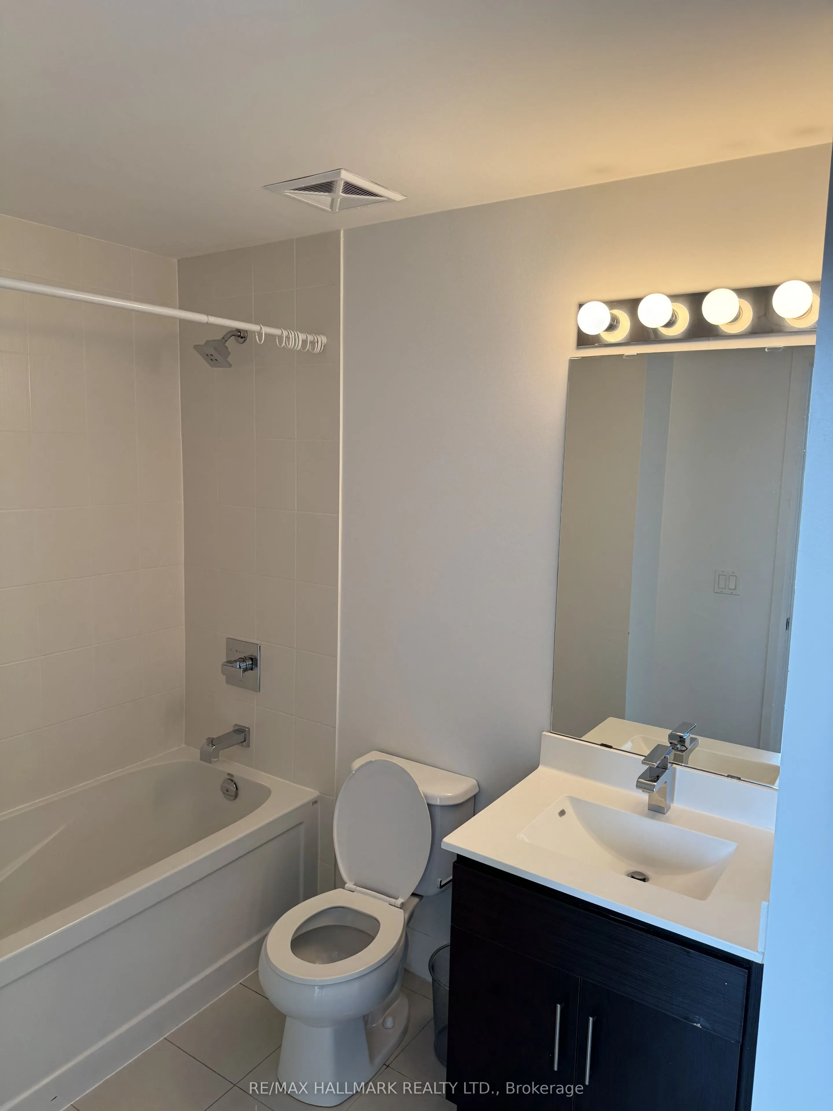 68 Canterbury Place, #505