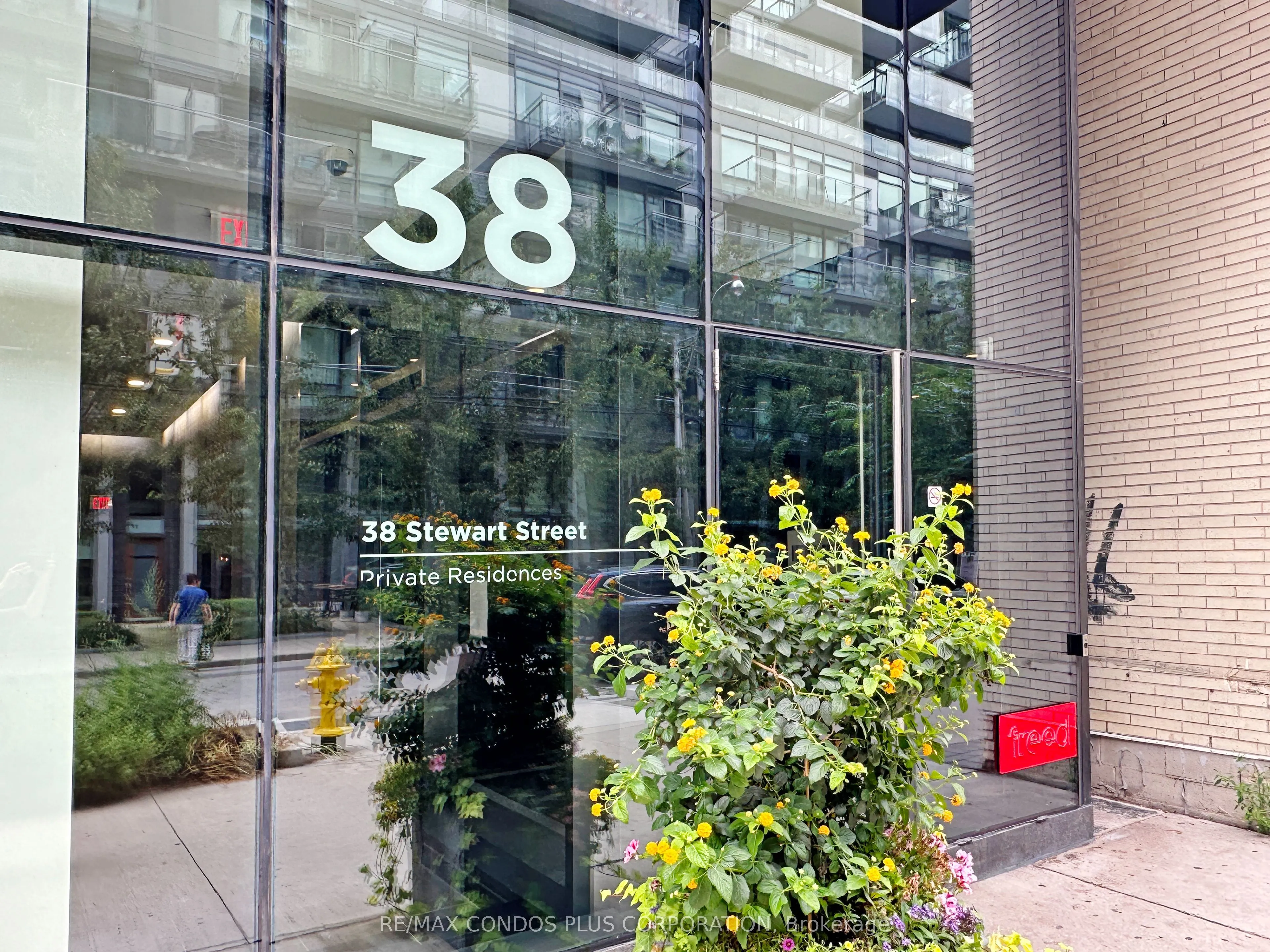 38 Stewart Street, #1005