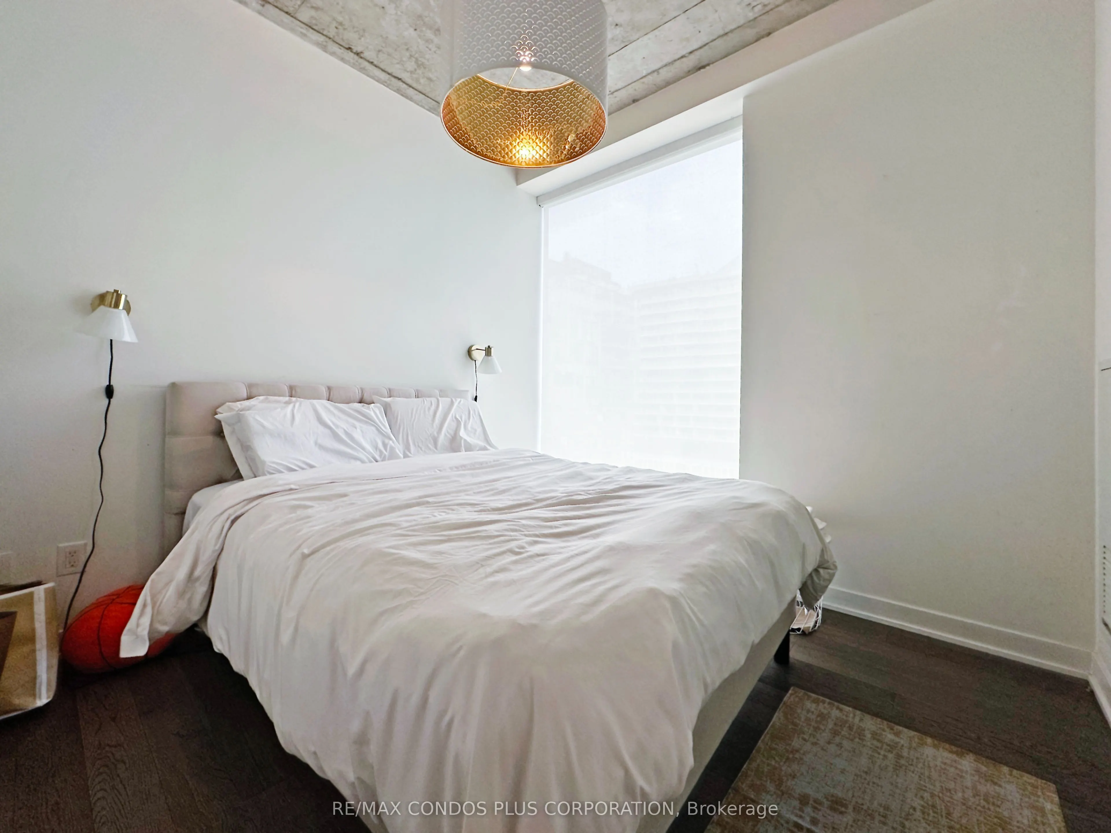 38 Stewart Street, #1005