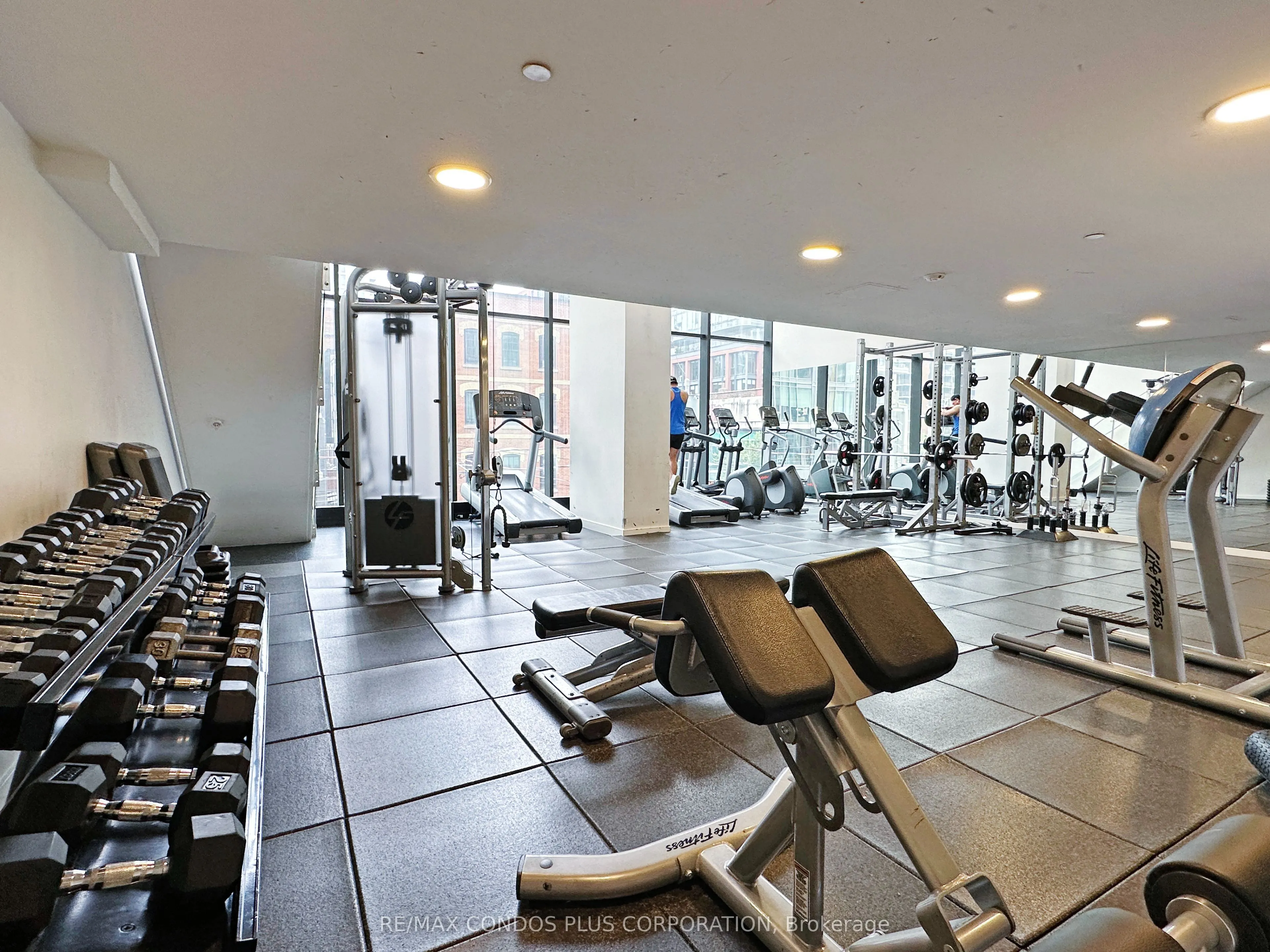 38 Stewart Street, #1005
