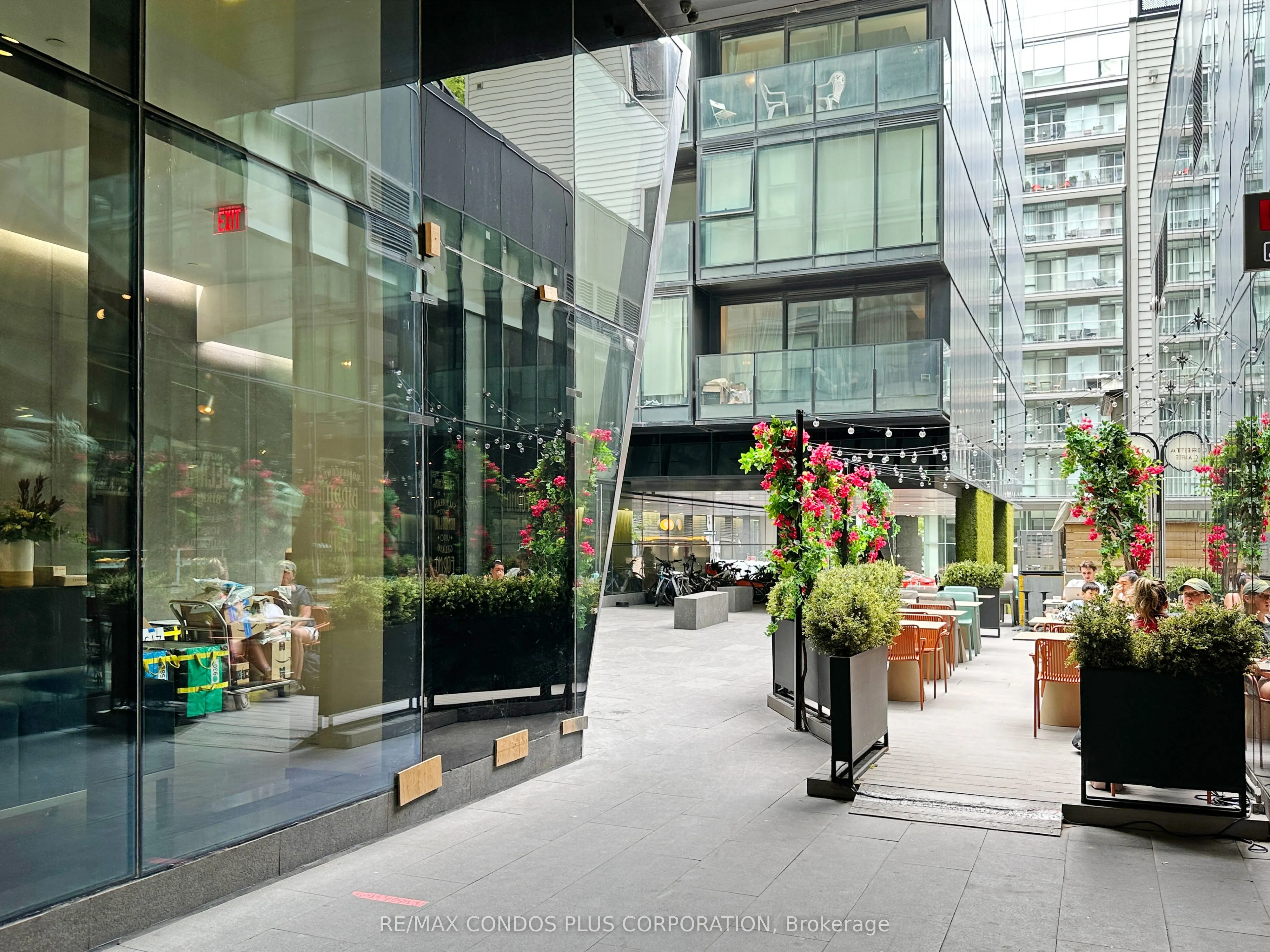 38 Stewart Street, #1005