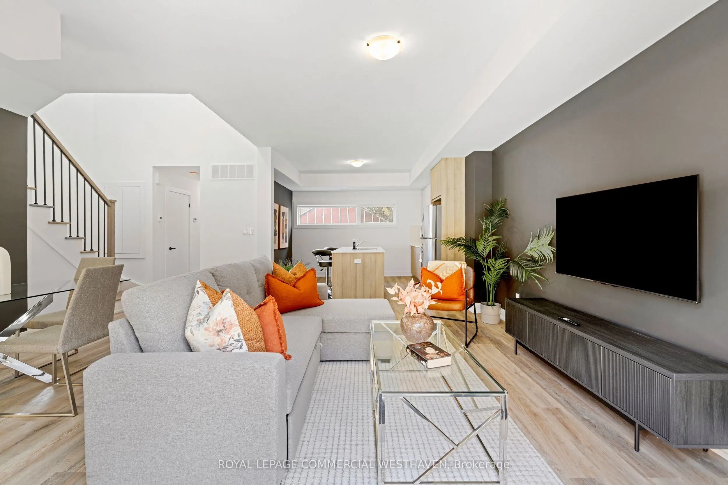 449 Lansdowne Avenue, #Laneway
