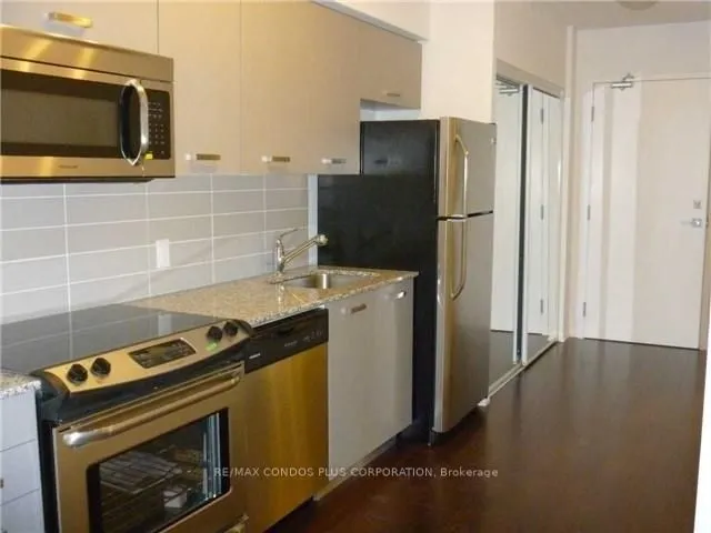 832 Bay Street, #5007
