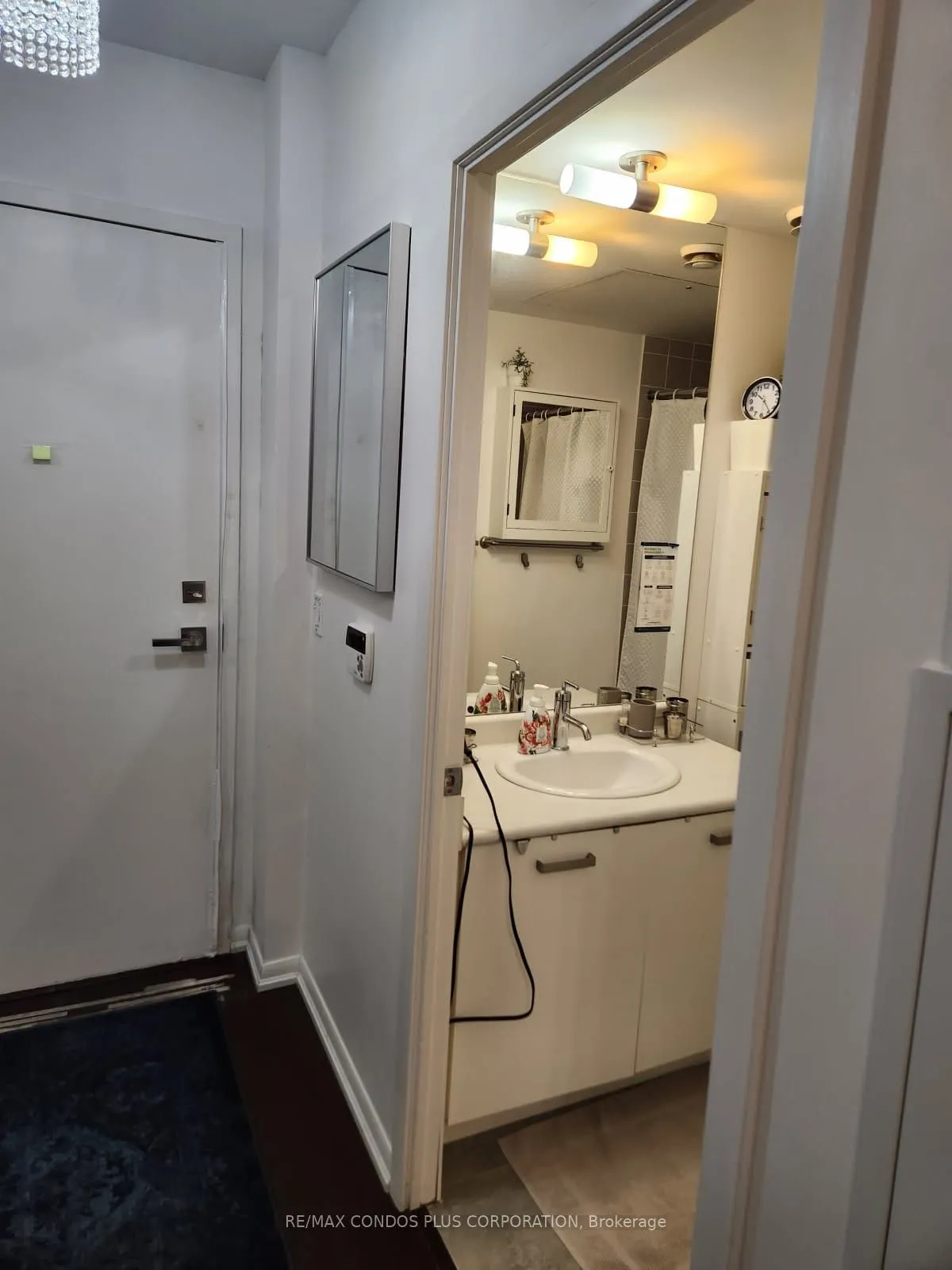832 Bay Street, #5007