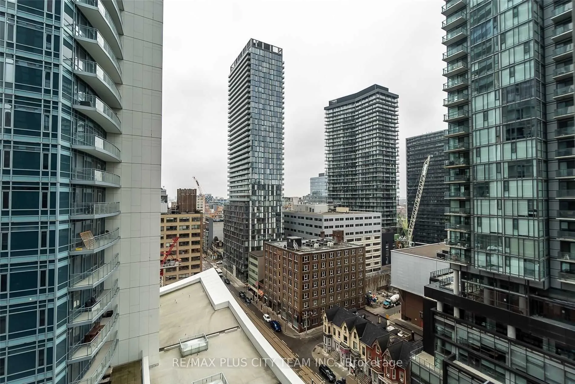 295 Adelaide Street W, #1610