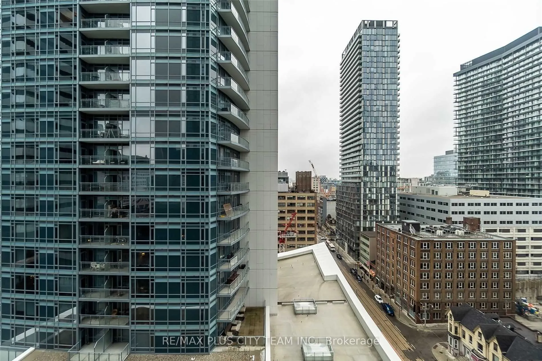 295 Adelaide Street W, #1610