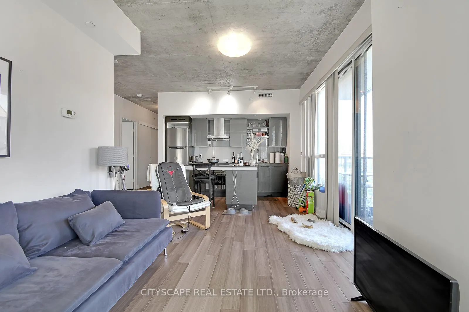 1030 King Street W, #626