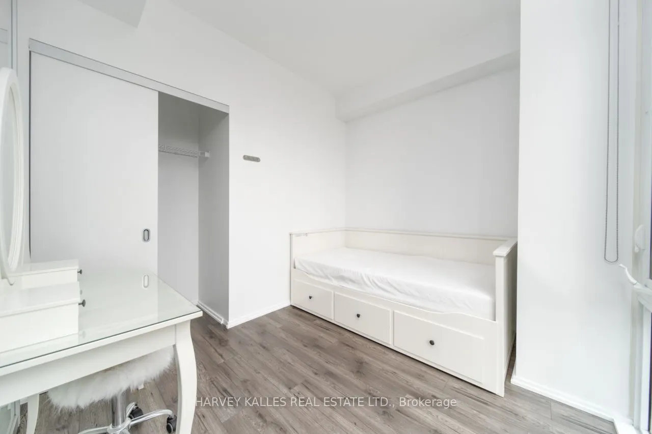 75 St Nicholas Street, #1202