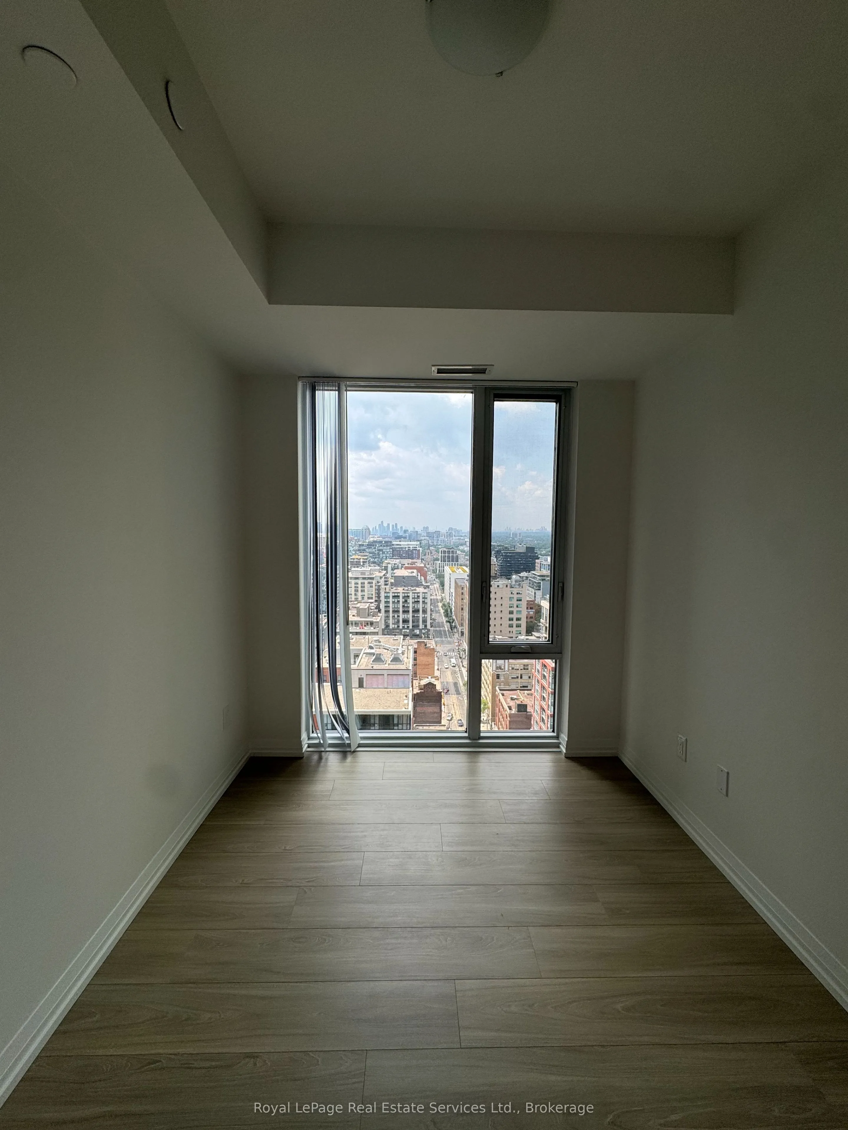 28 Widmer Street, #2725