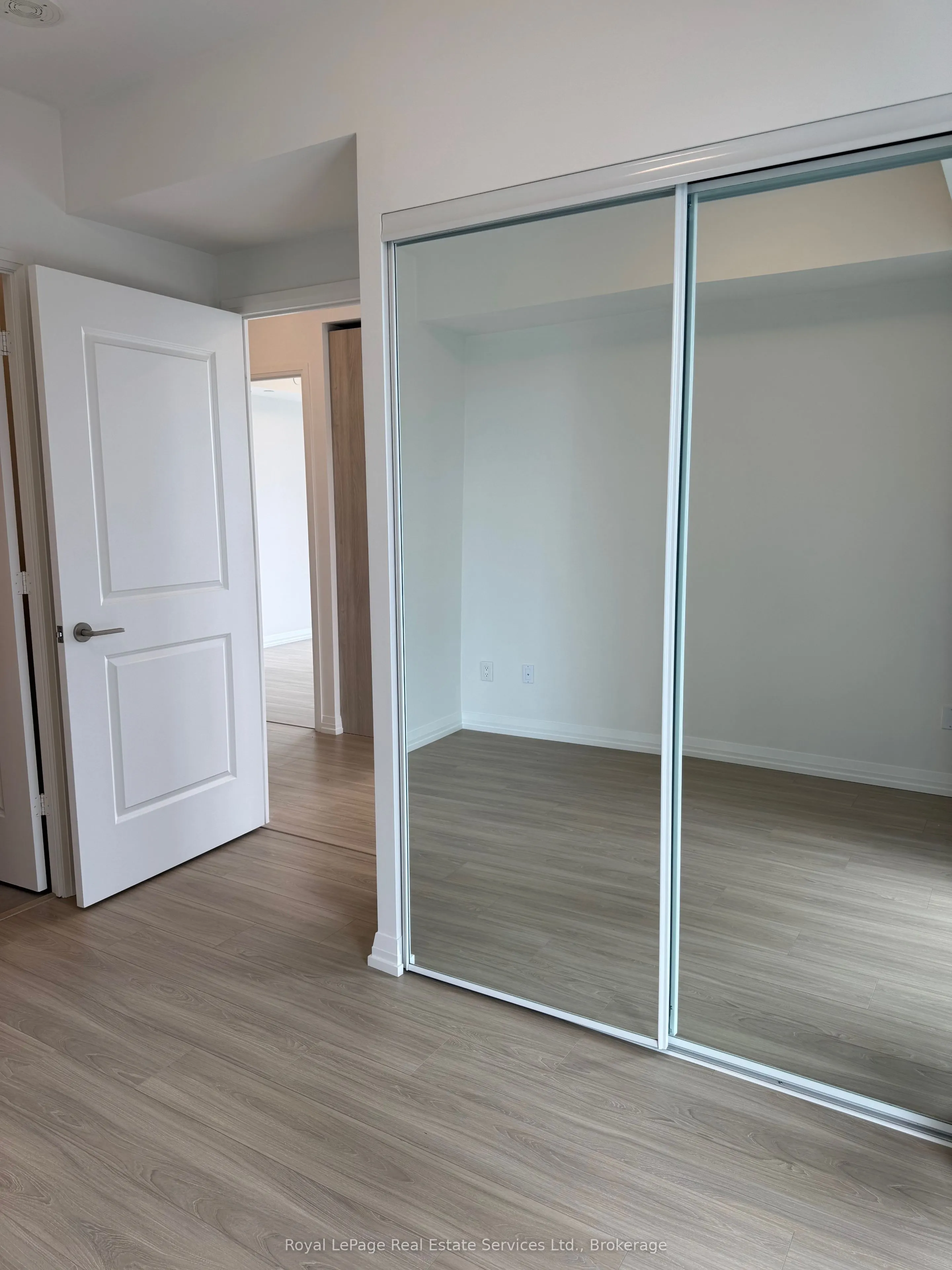 28 Widmer Street, #2725