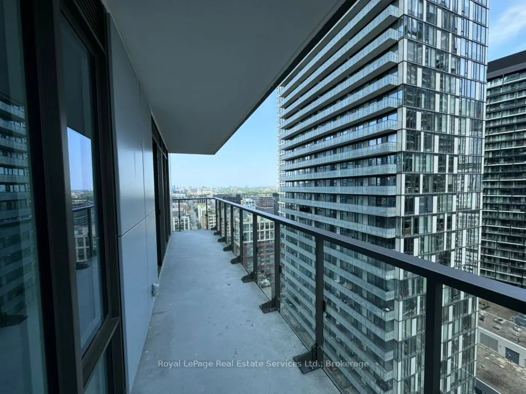 28 Widmer Street, #2725