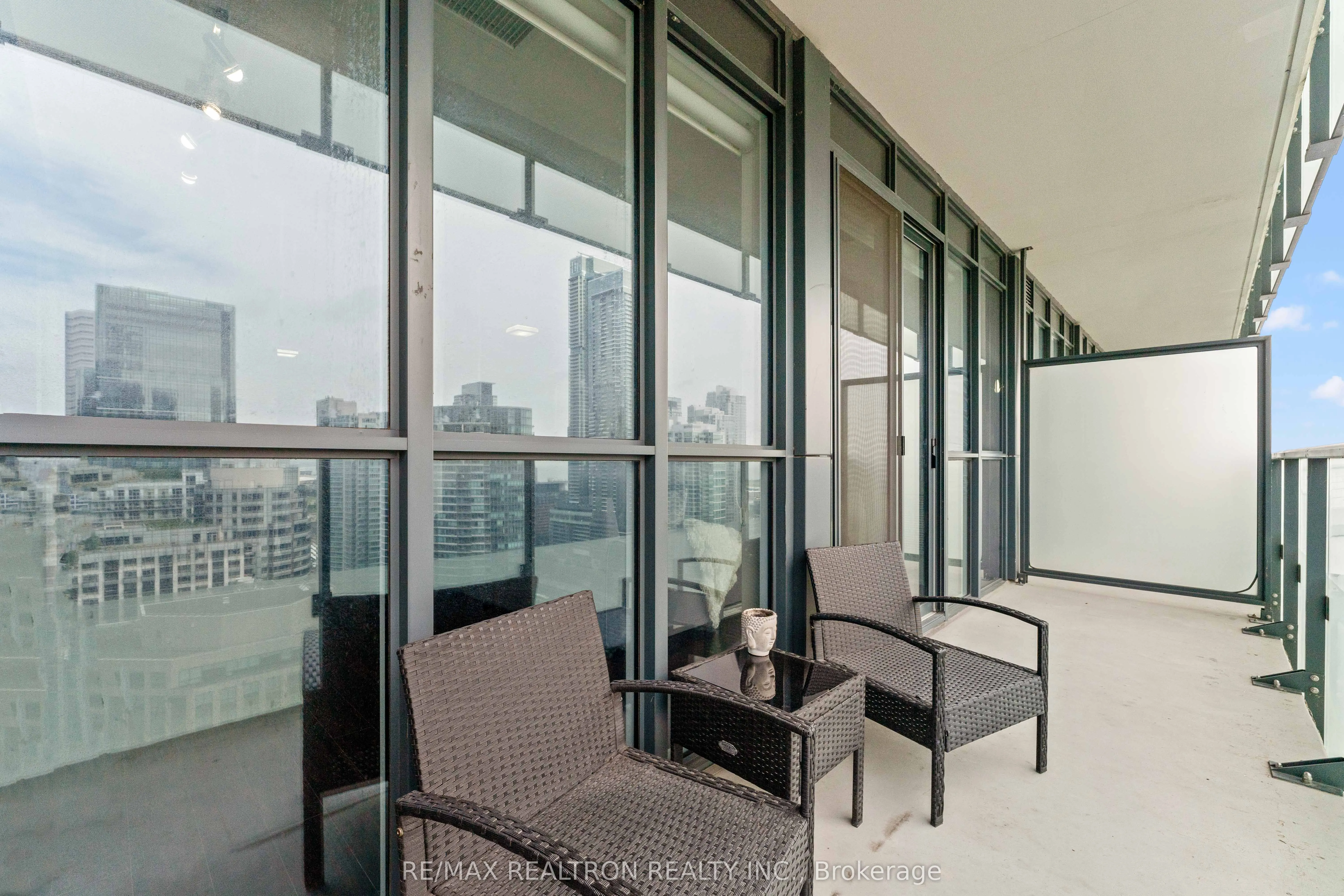 300 Front Street W, #2603