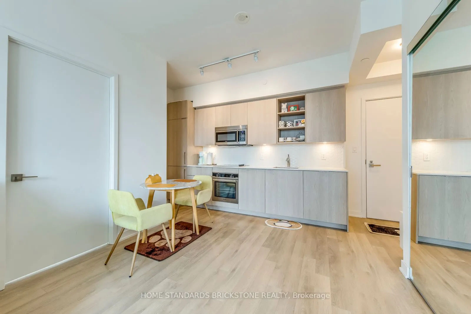 50 Ordnance Street, #2212