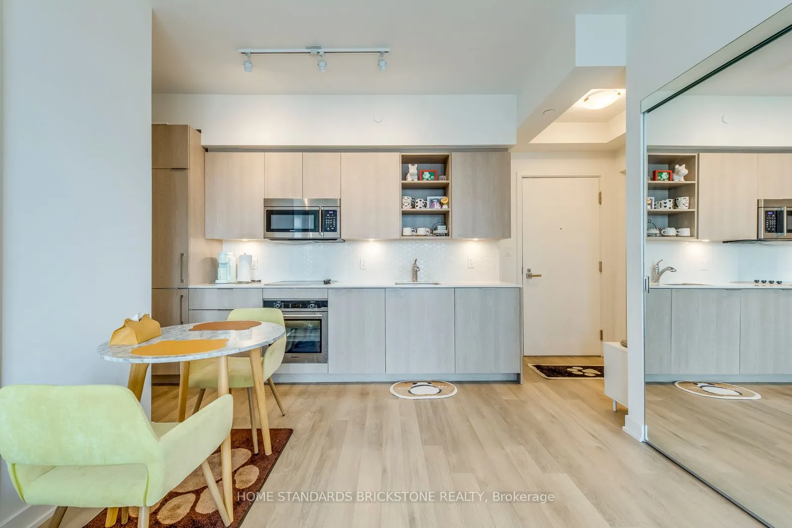 50 Ordnance Street, #2212