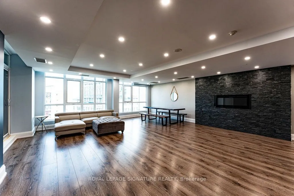 21 Grand Magazine Street, #1409