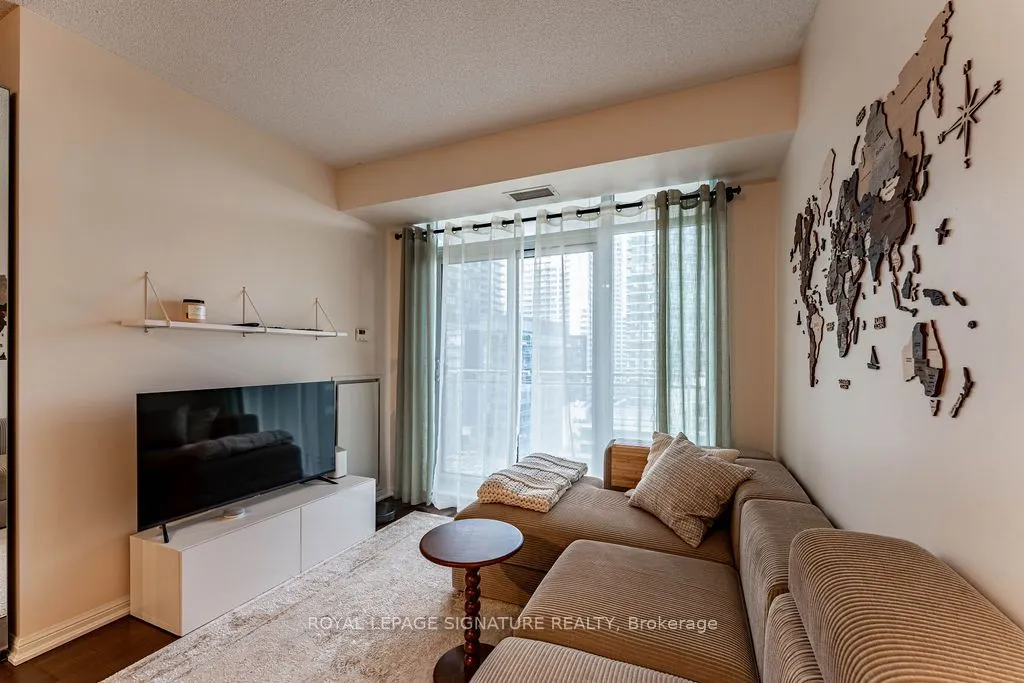 21 Grand Magazine Street, #1409