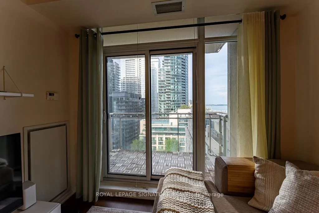 21 Grand Magazine Street, #1409