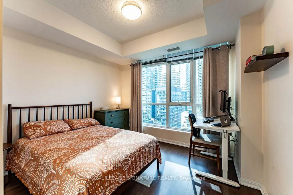 21 Grand Magazine Street, #1409