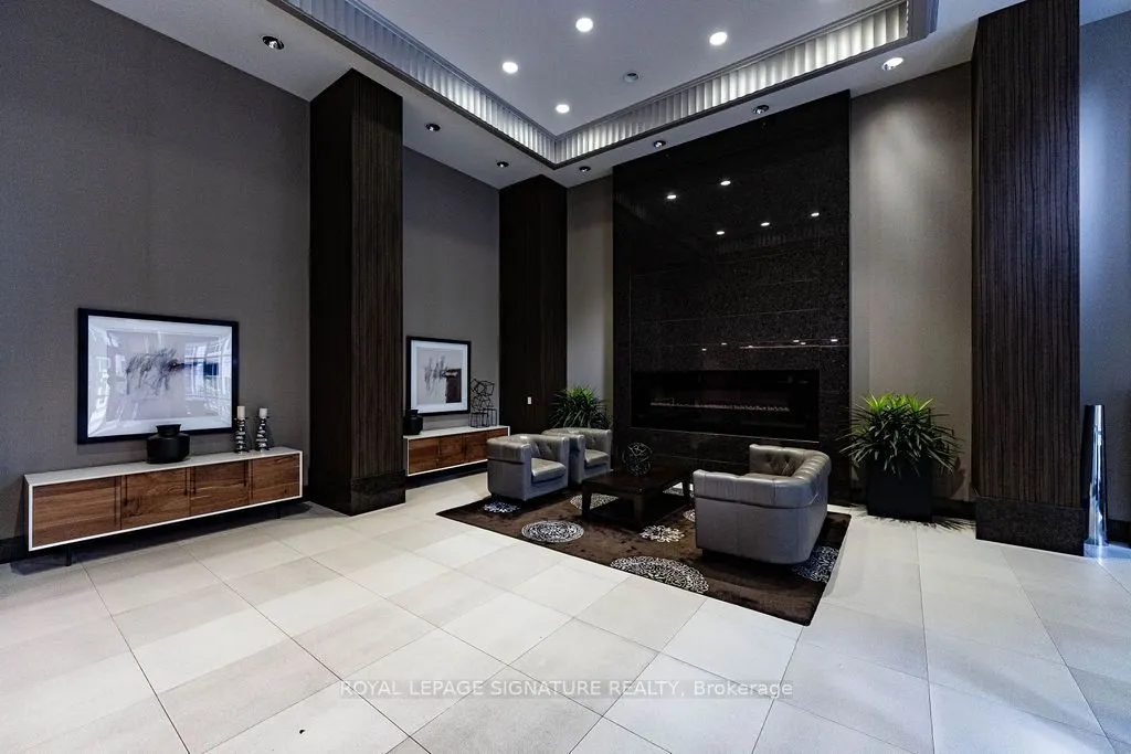 21 Grand Magazine Street, #1409