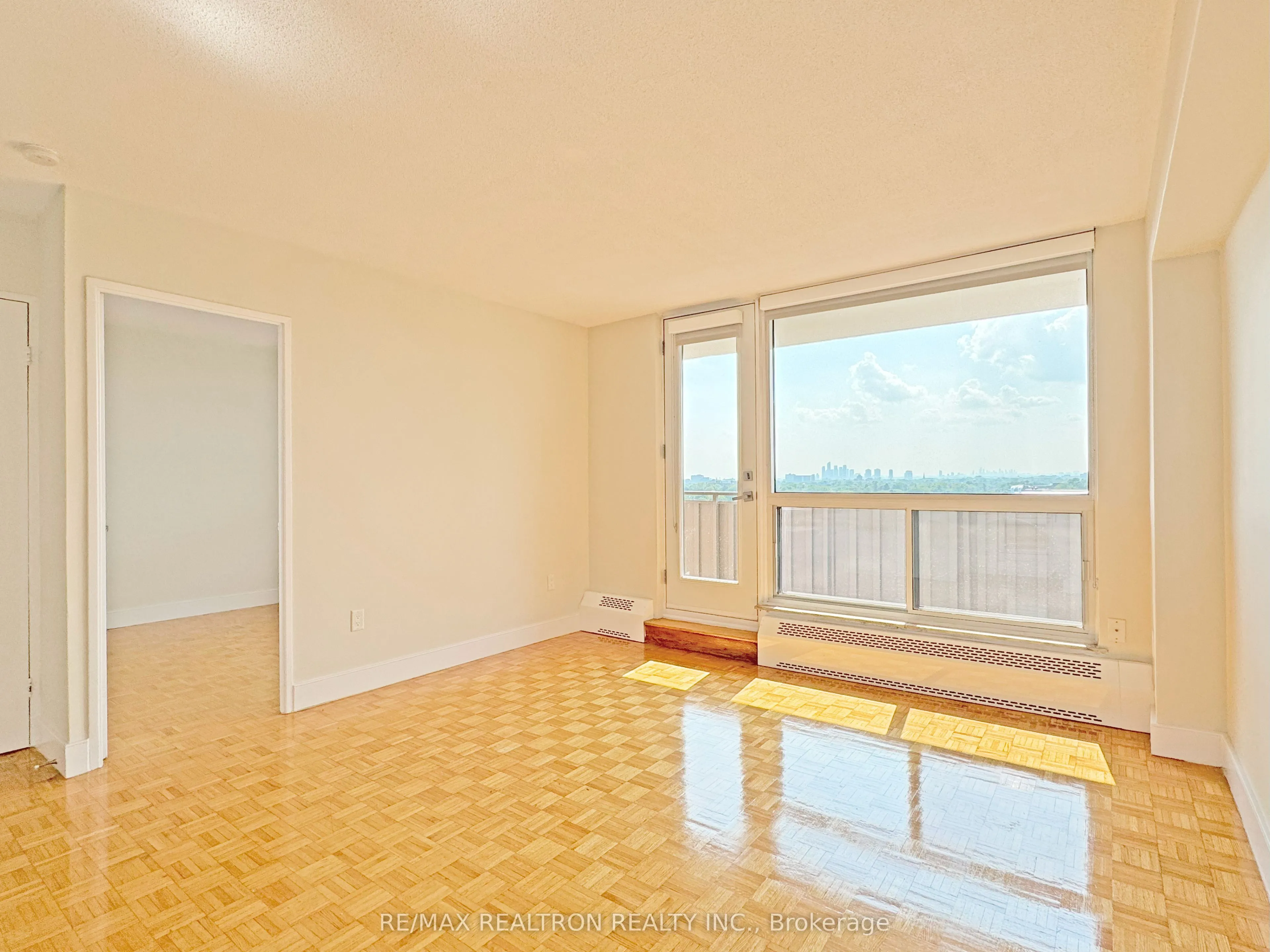 666 Spadina Avenue, #1201