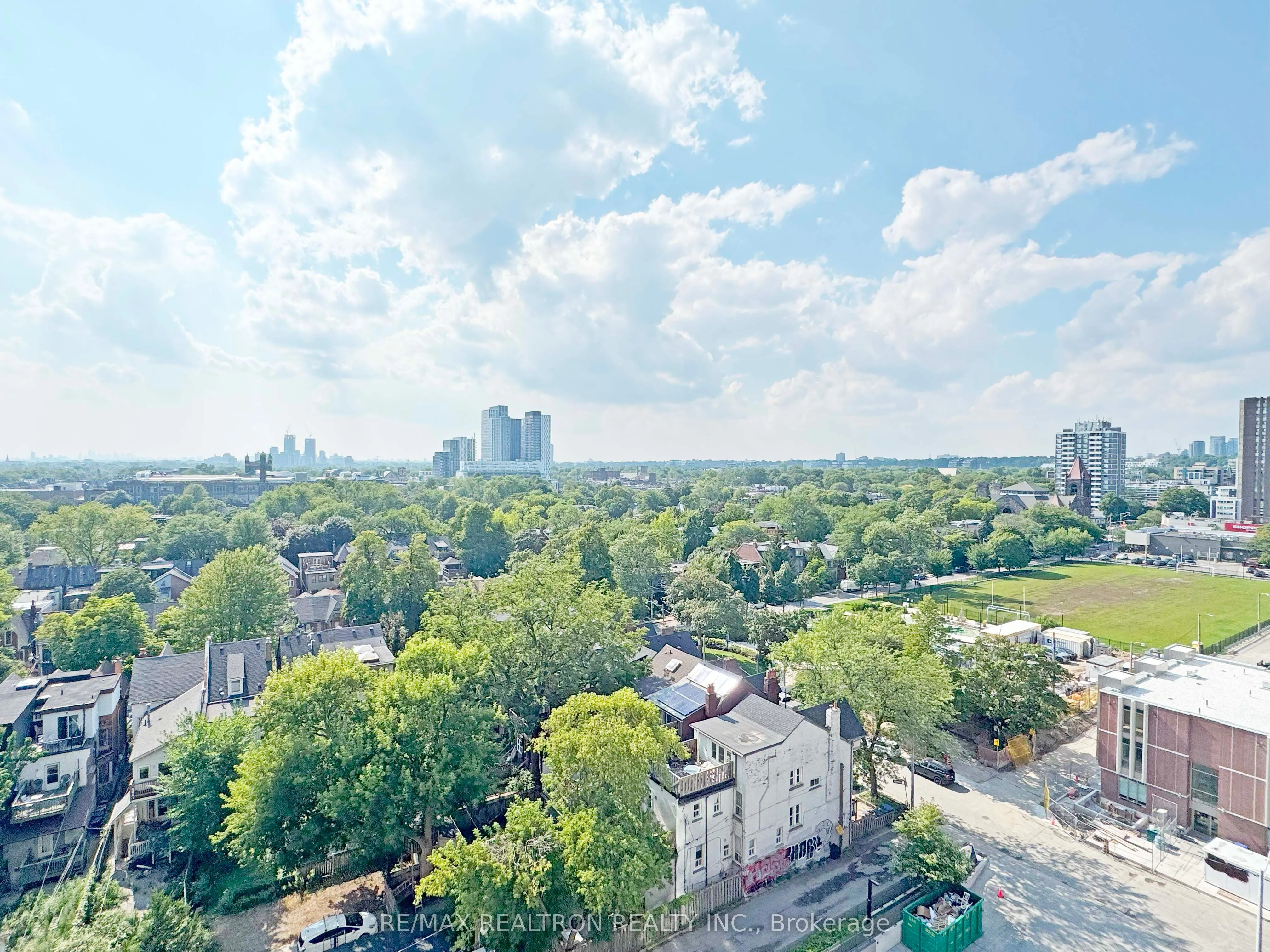 666 Spadina Avenue, #1201