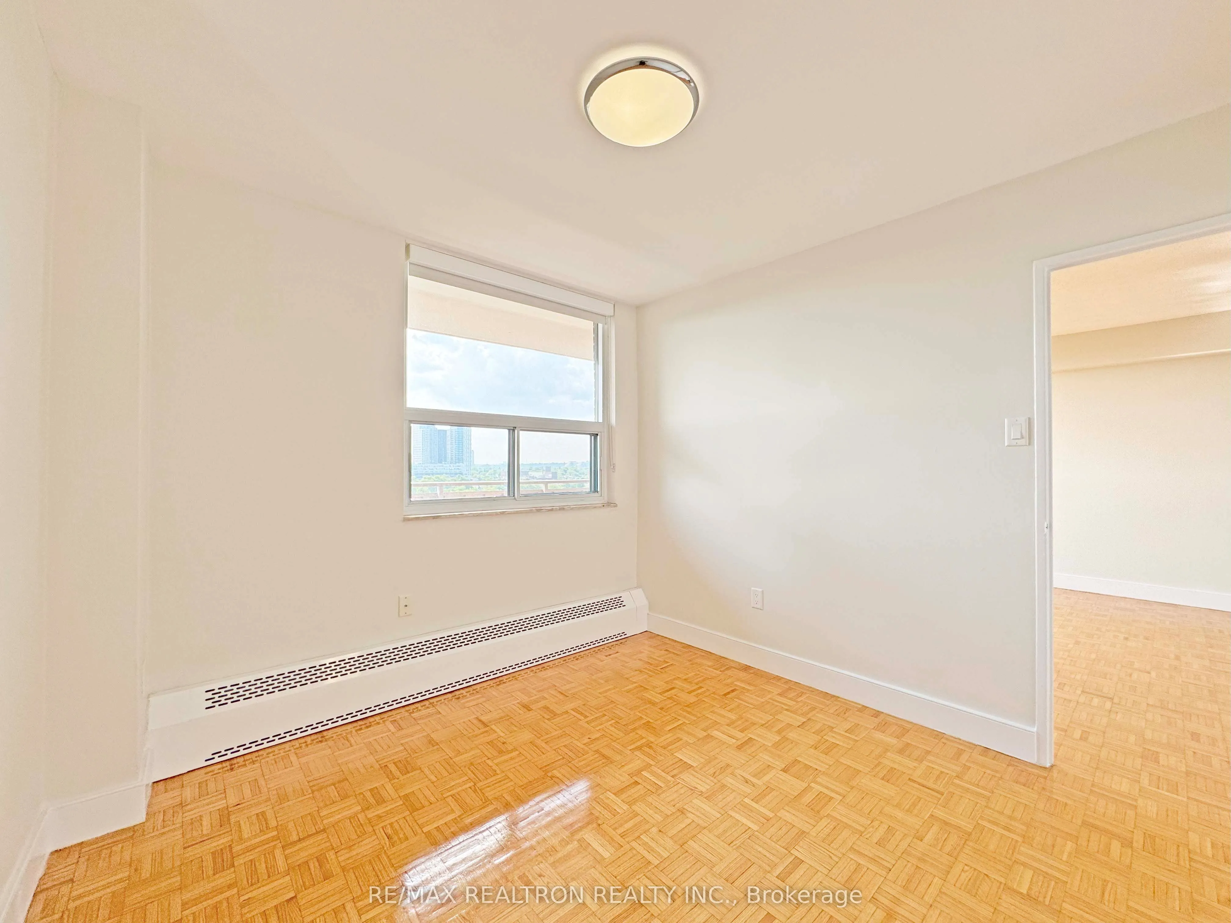 666 Spadina Avenue, #1201