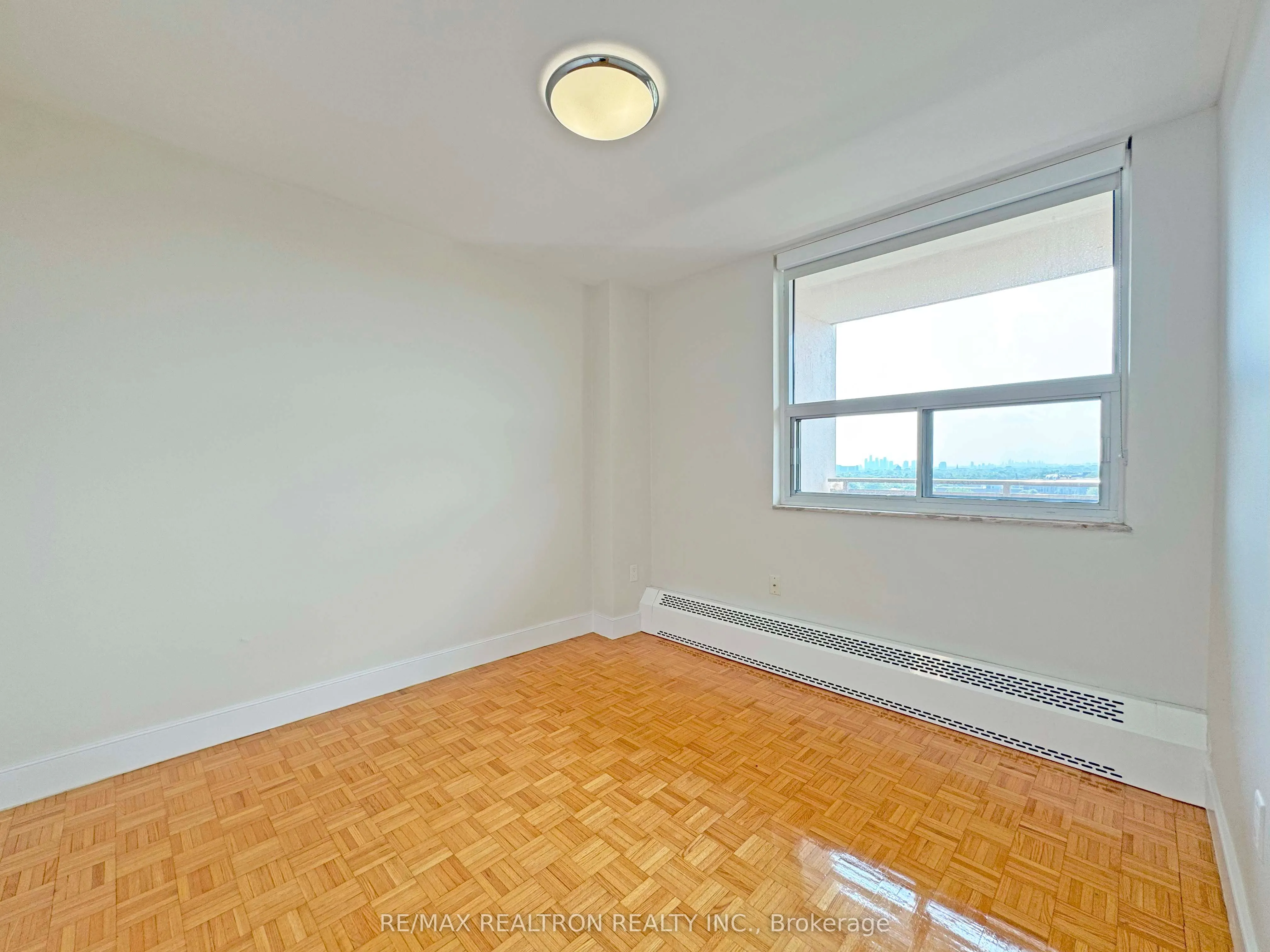 666 Spadina Avenue, #1201