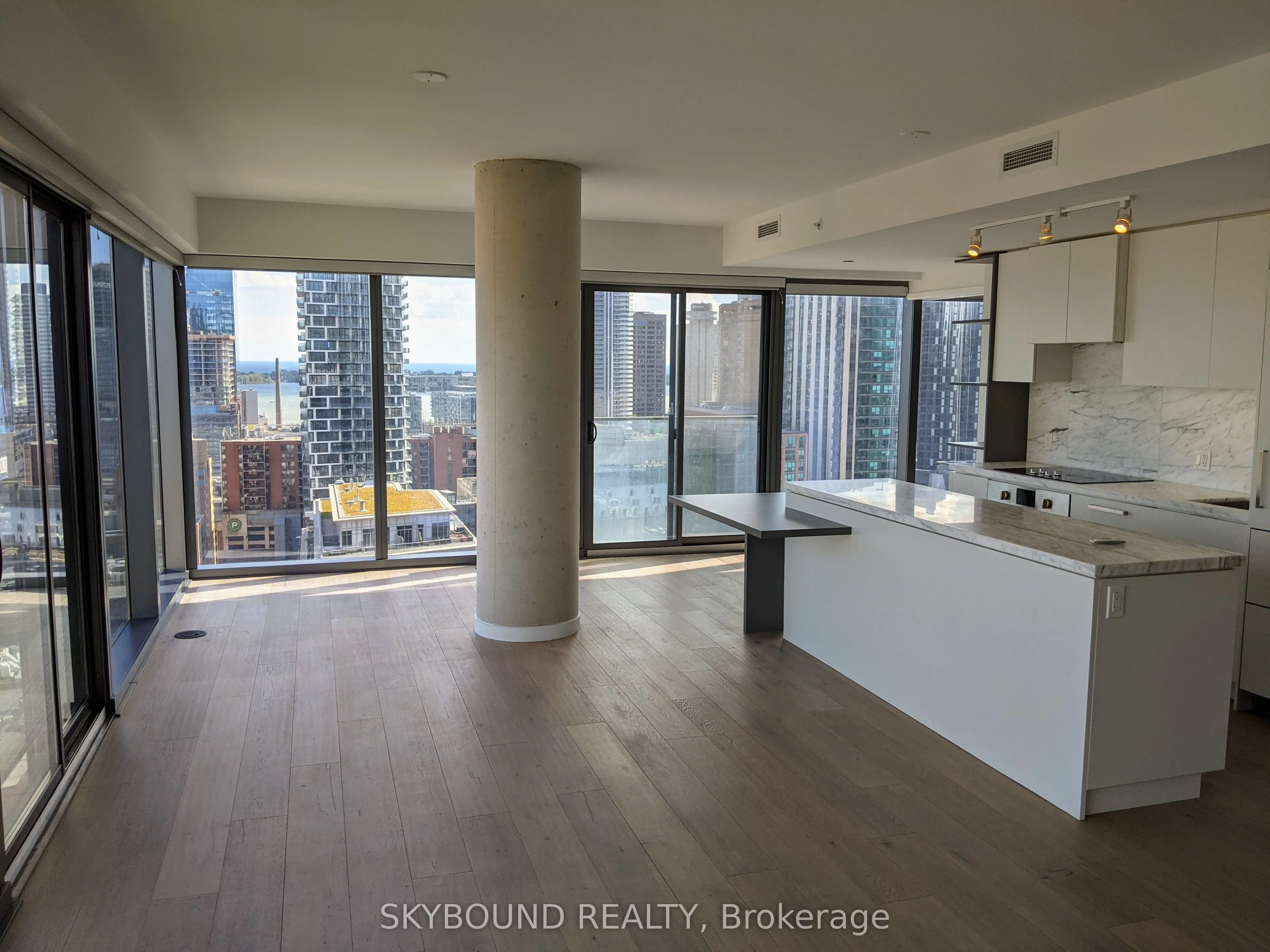 60 Colborne Street, #2002