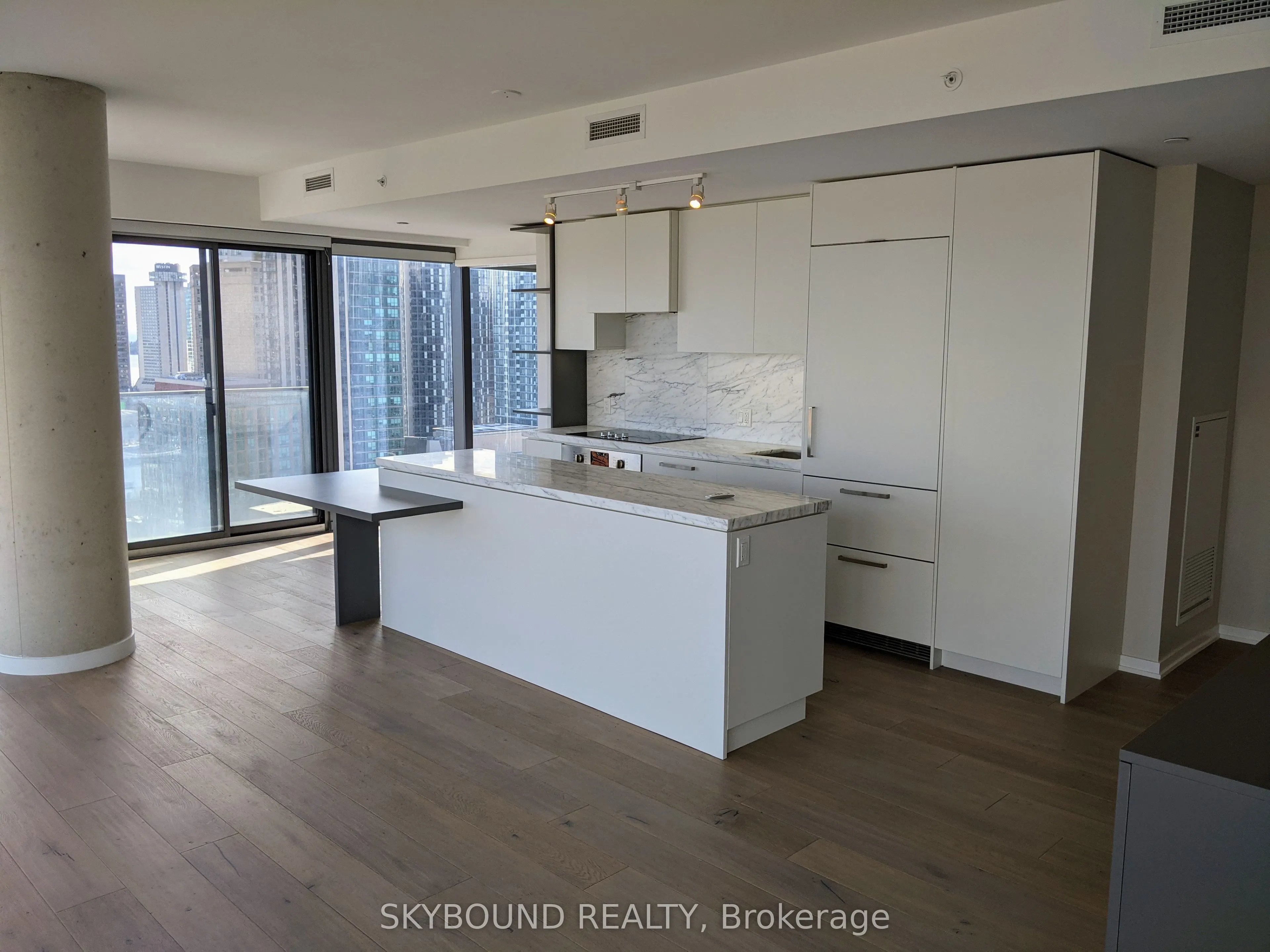 60 Colborne Street, #2002