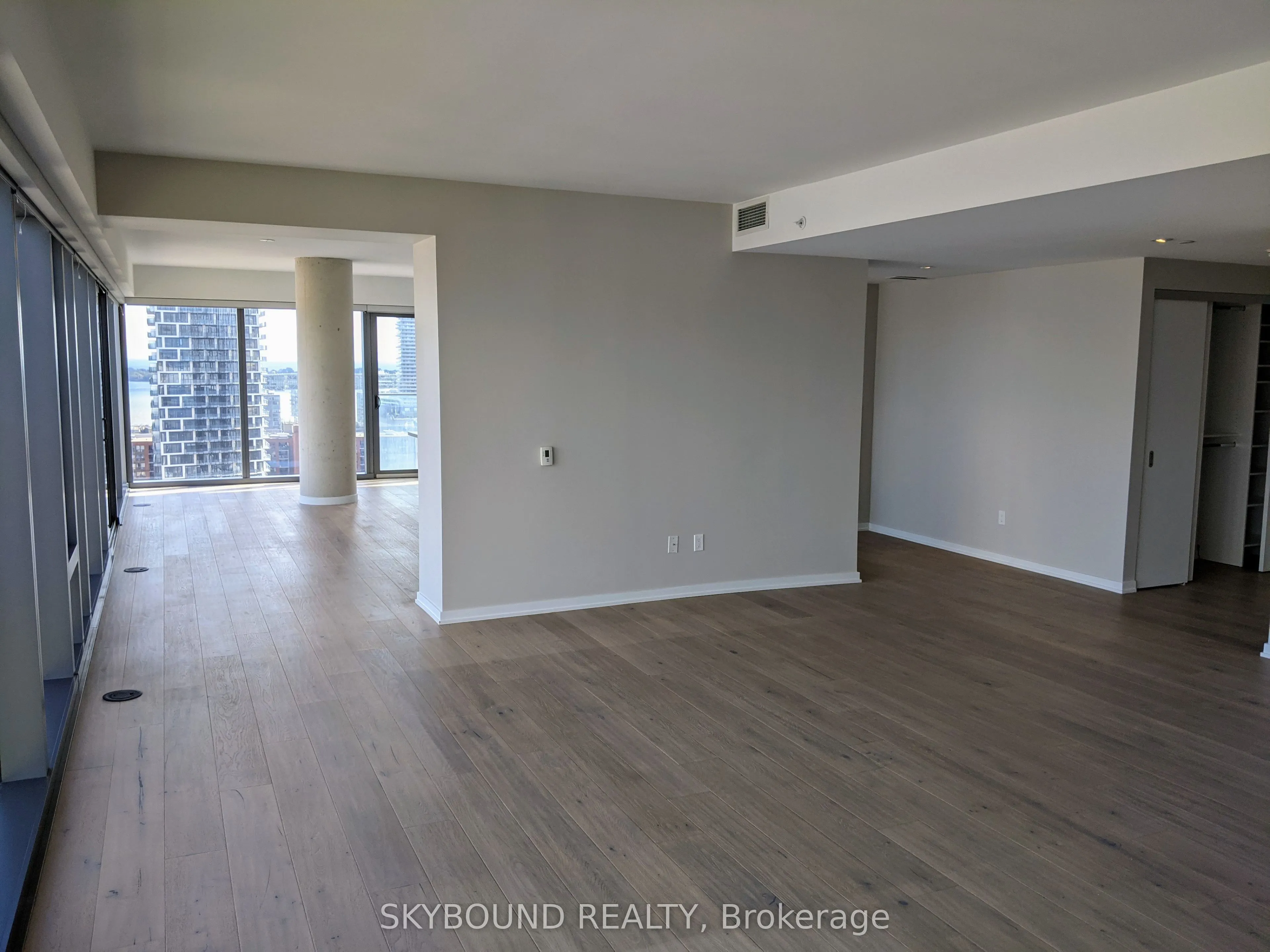 60 Colborne Street, #2002