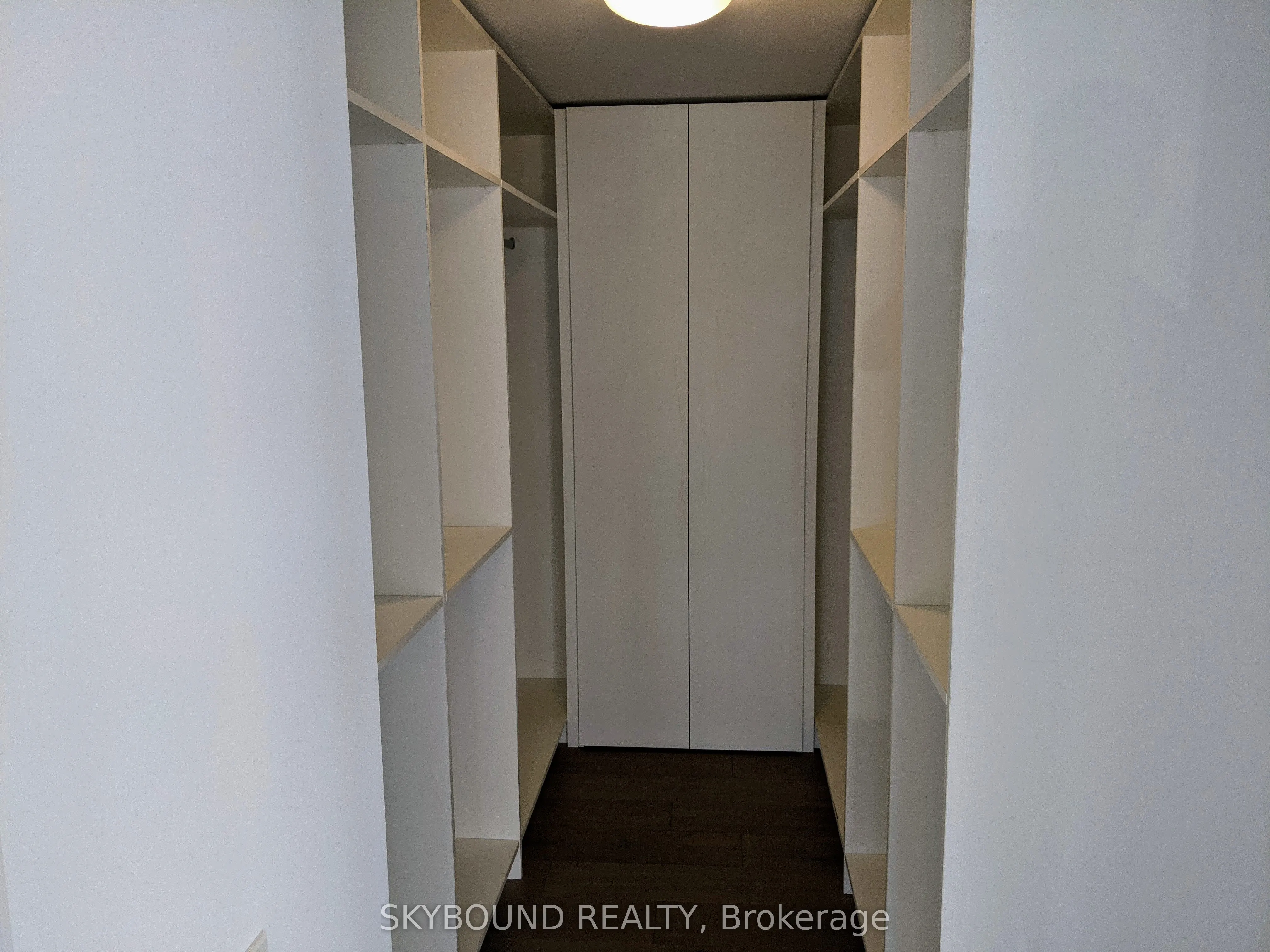 60 Colborne Street, #2002