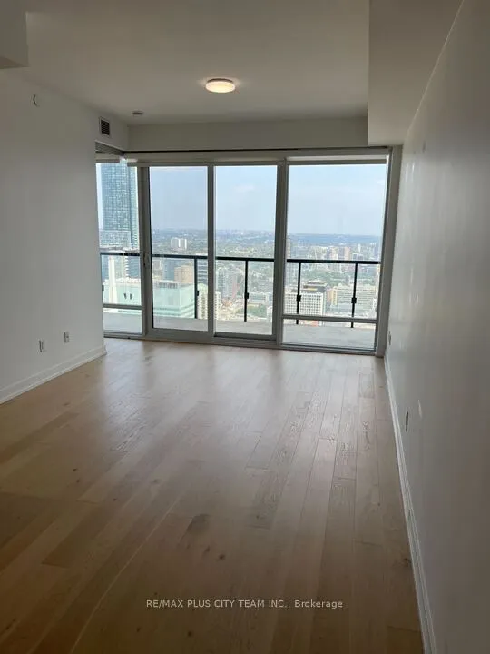 488 University Avenue, #4505