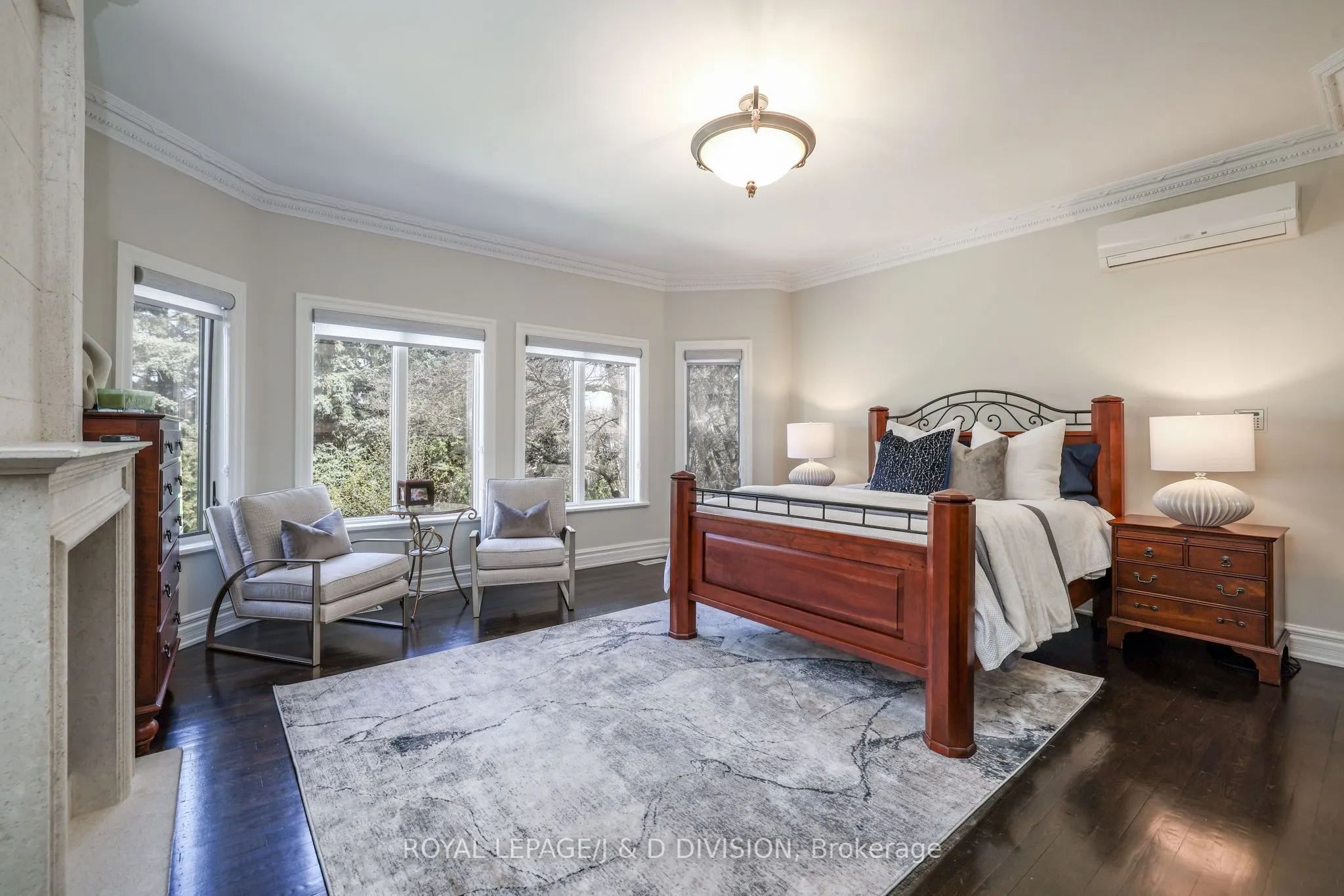82 Munro Boulevard