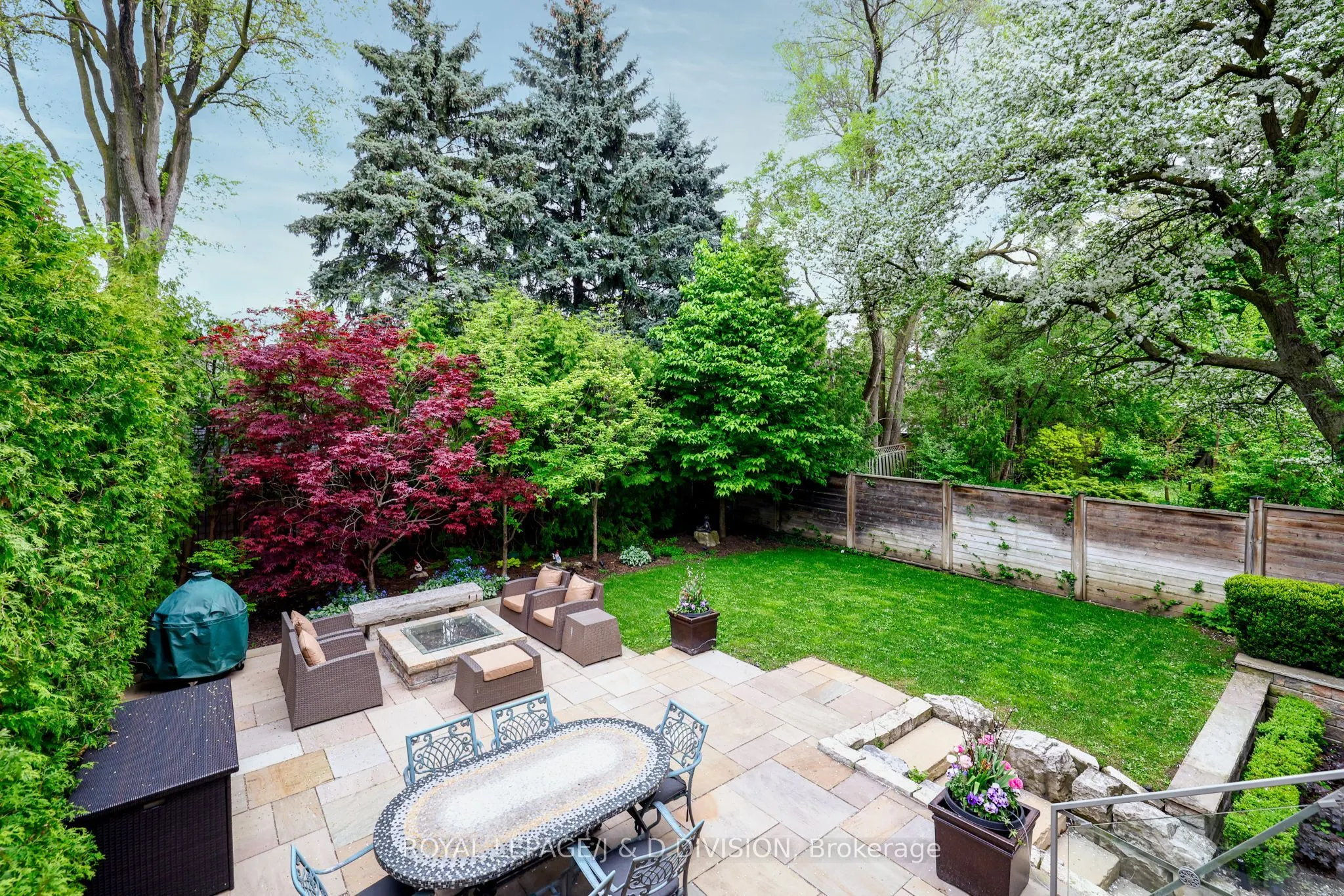 82 Munro Boulevard