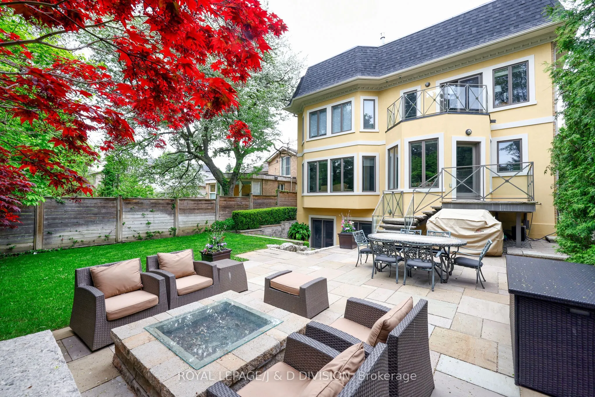 82 Munro Boulevard