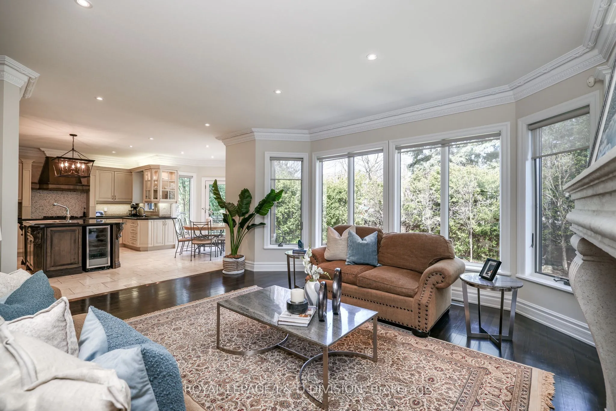 82 Munro Boulevard