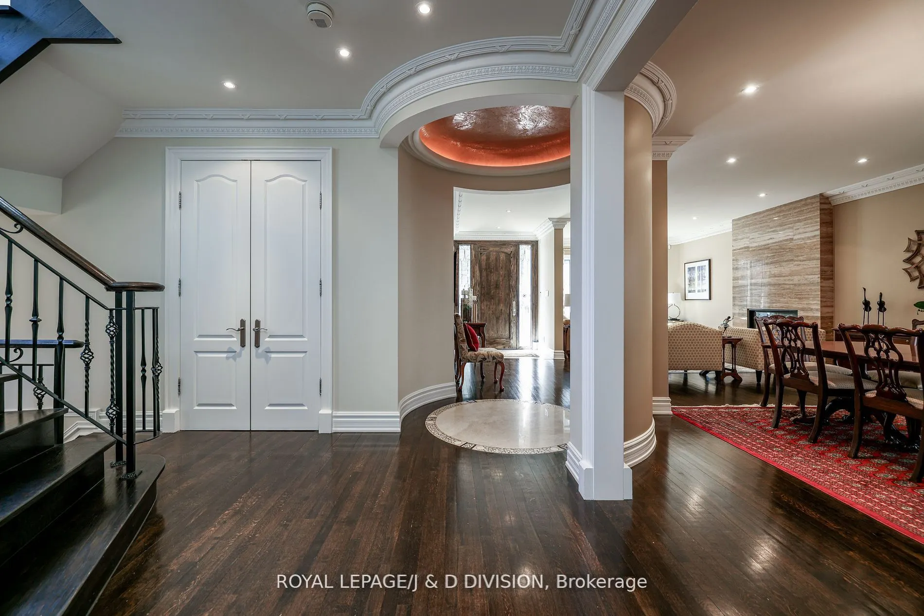 82 Munro Boulevard
