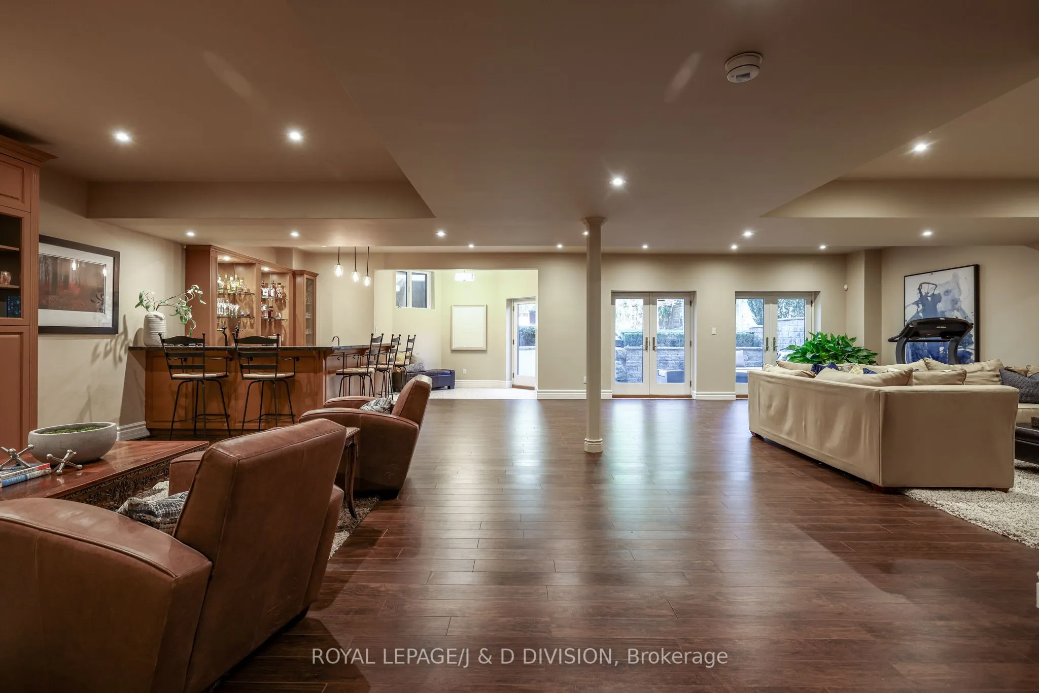82 Munro Boulevard