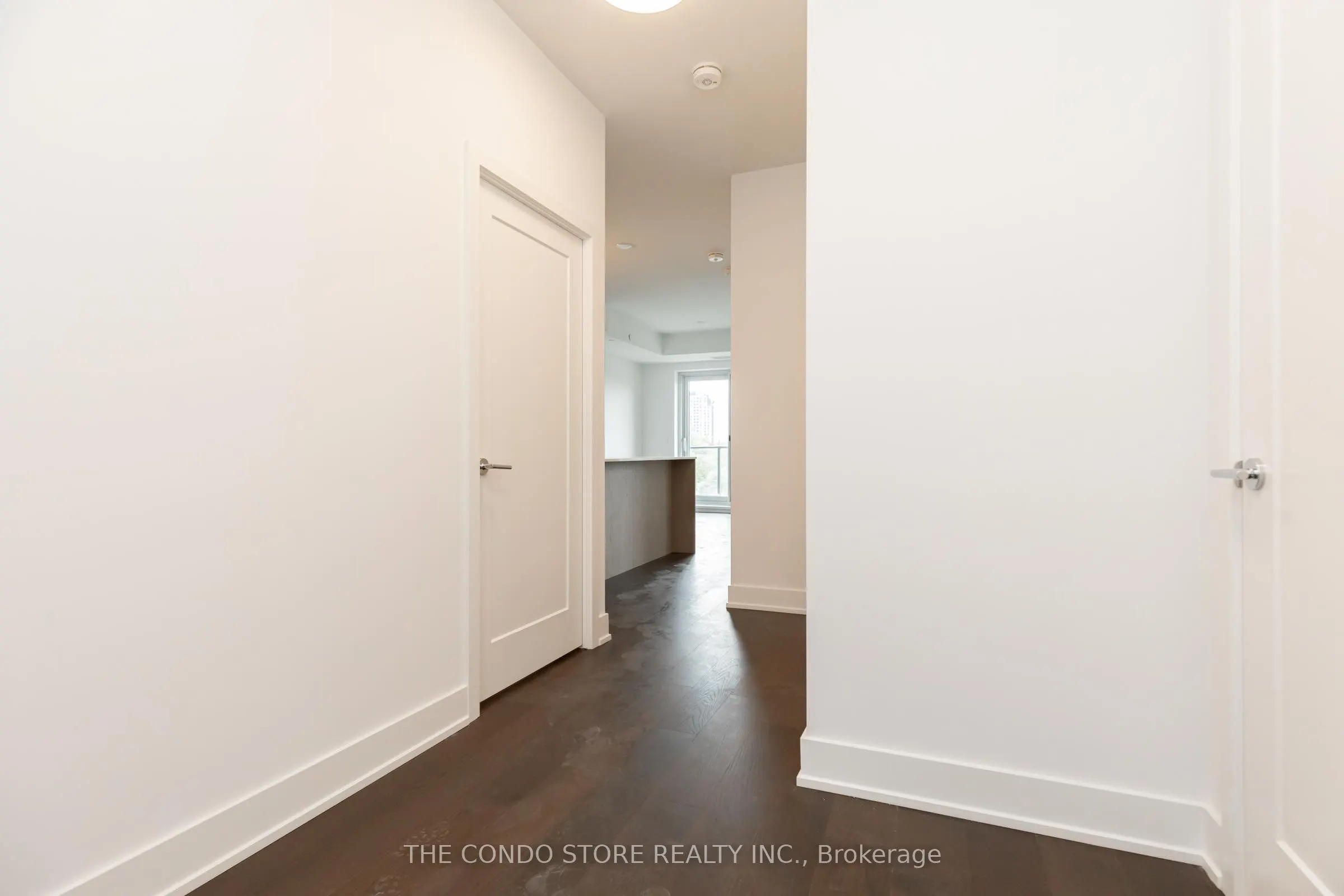 8 Manor Road W, #604