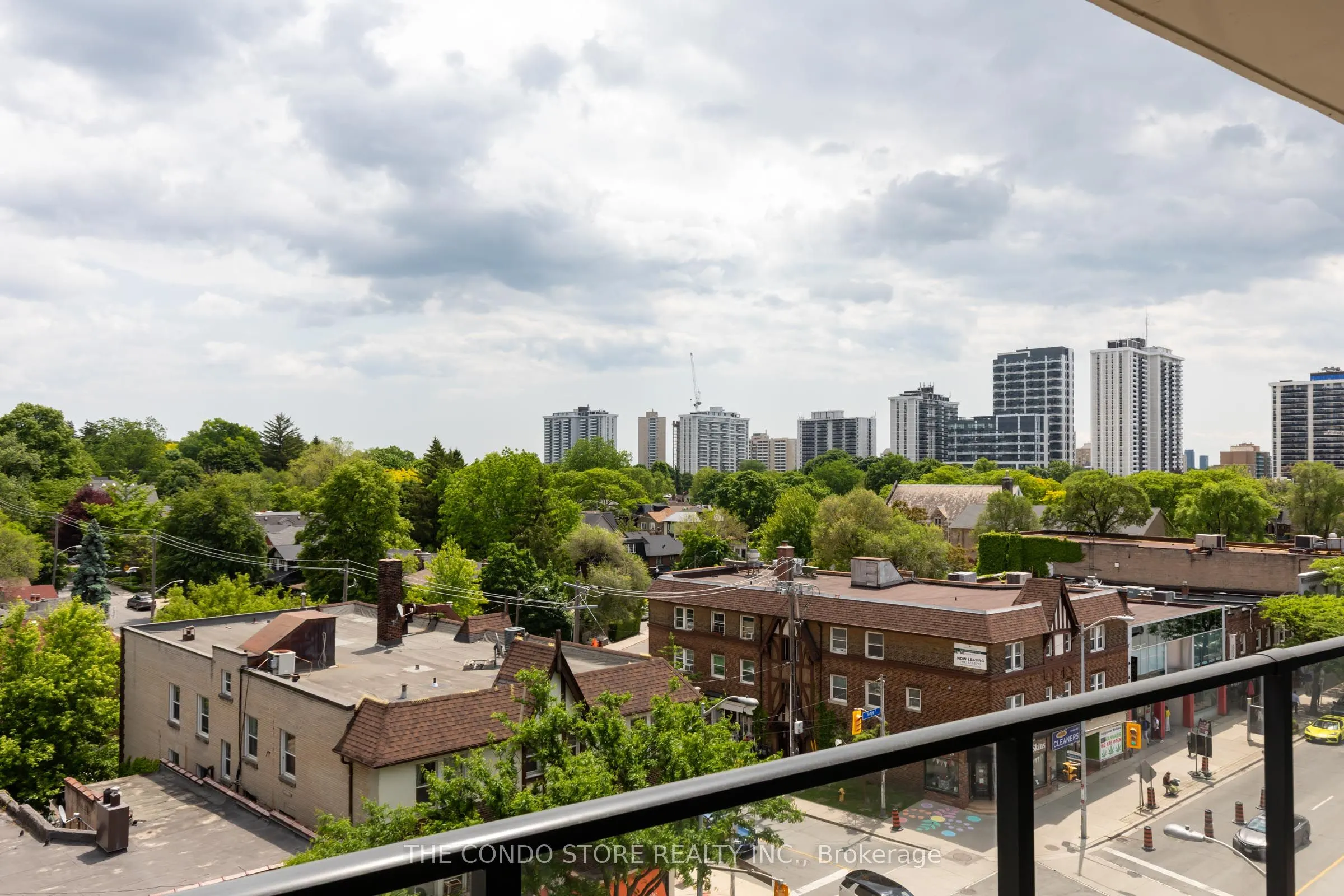8 Manor Road W, #604