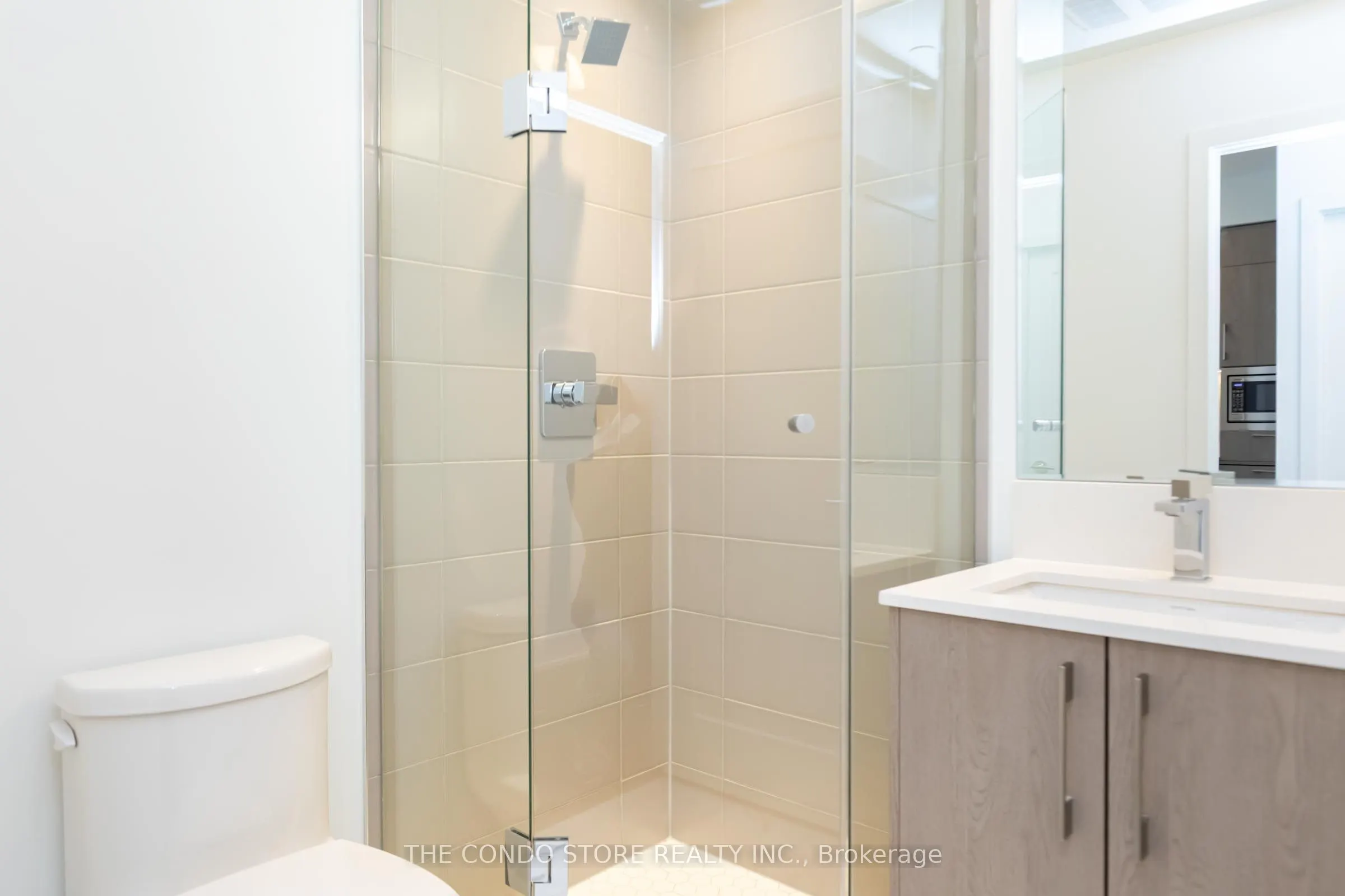 8 Manor Road W, #604