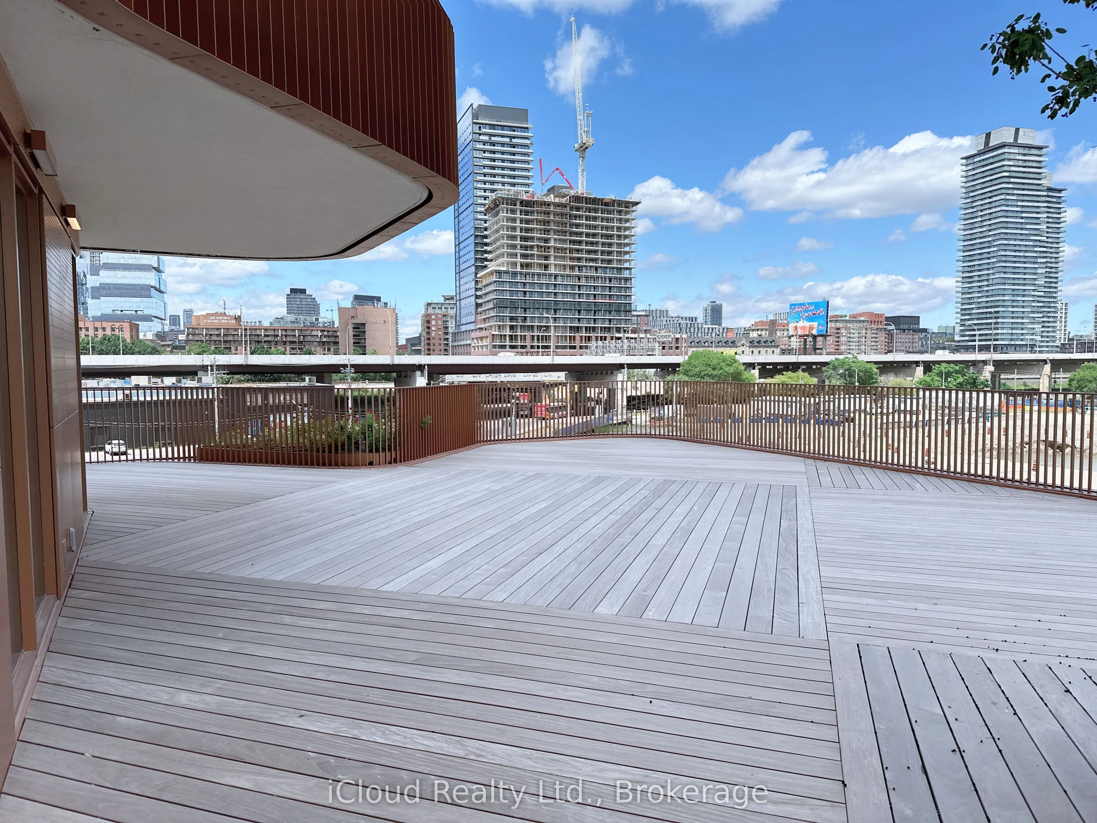 155 Merchants' Wharf, #331
